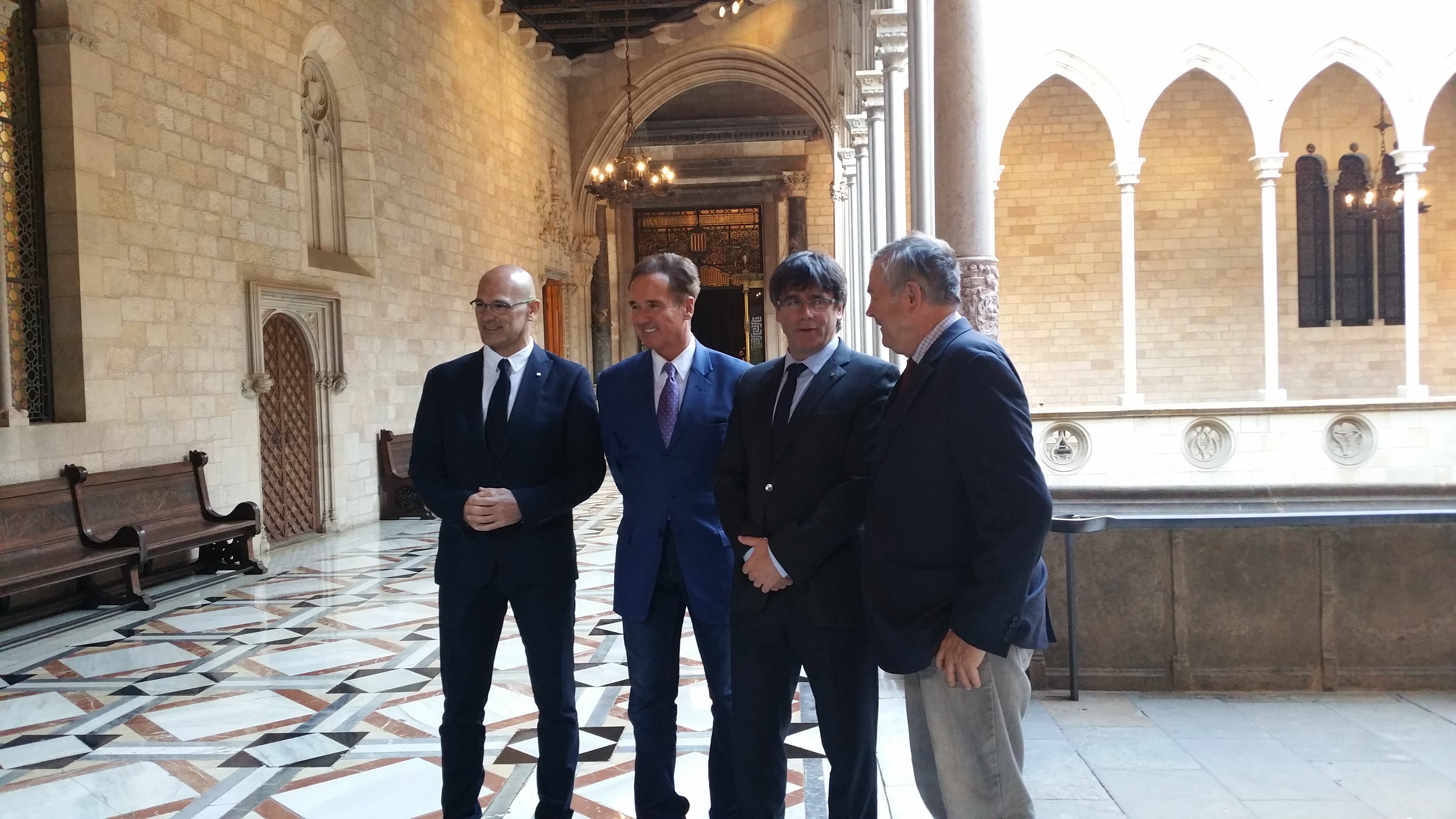 El misteriós retard dels congressistes dels EUA en el viatge a Madrid