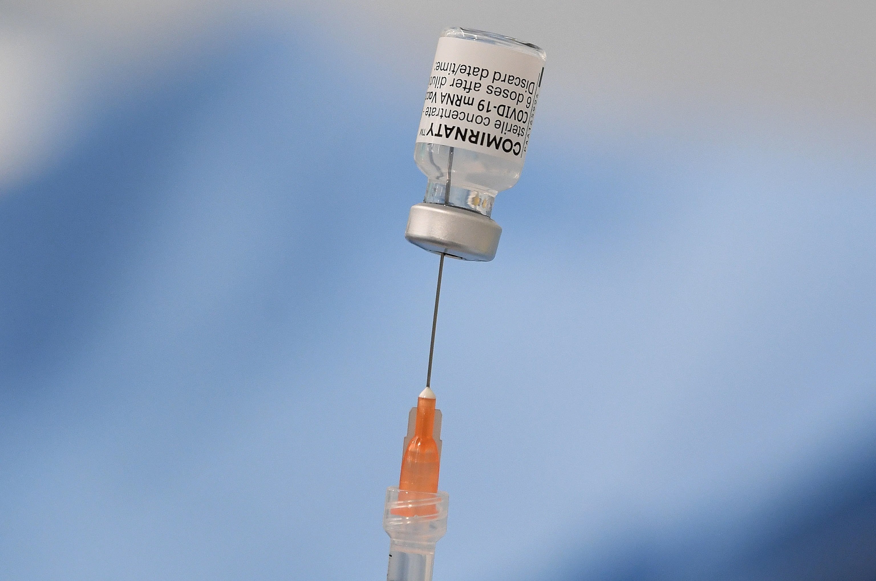 Pfizer quiere la autorización del EMA para el uso de la vacuna en mayores de 12 años