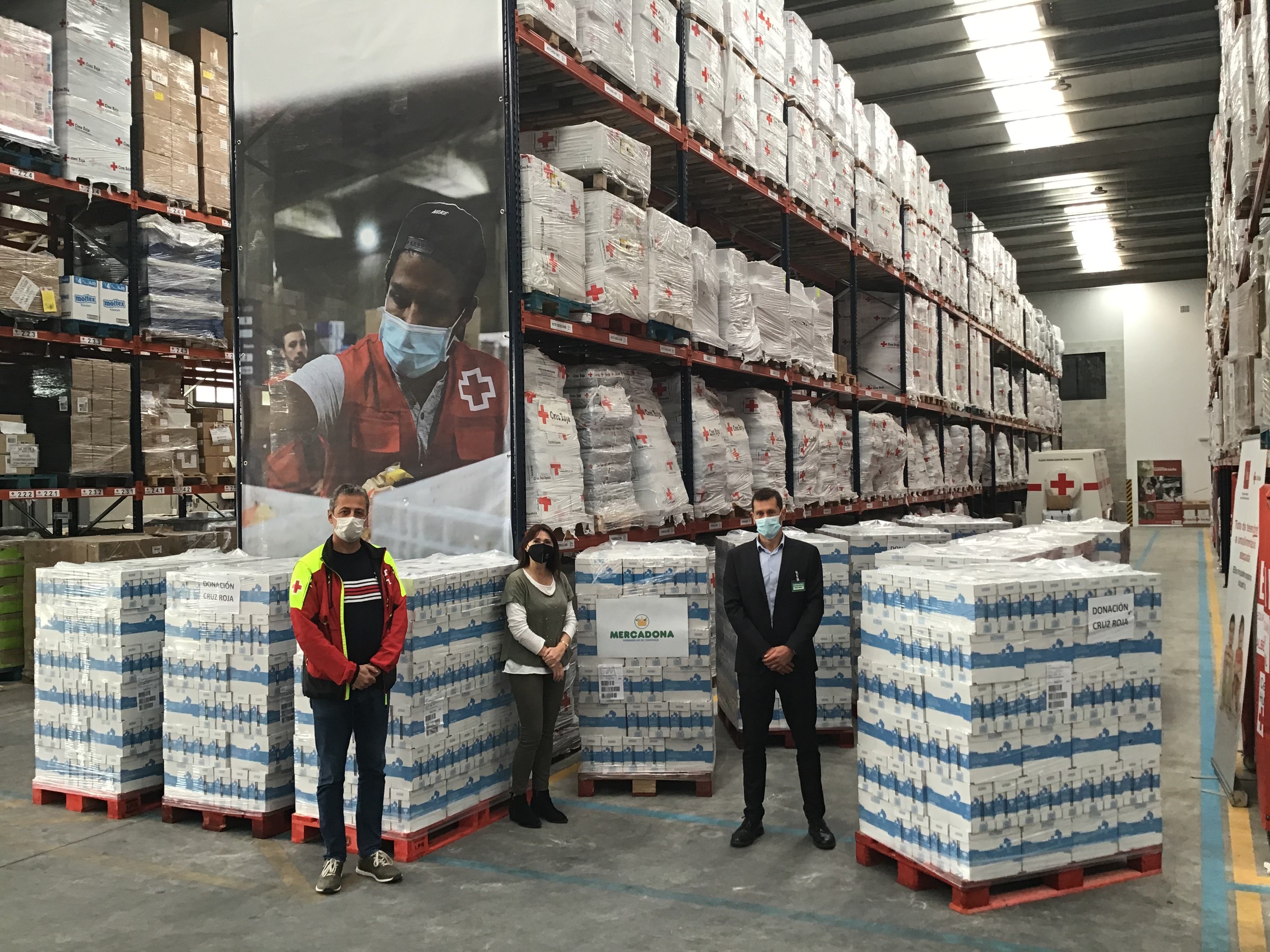 Mercadona dona 10.800 litres de llet a la Creu Roja de Catalunya