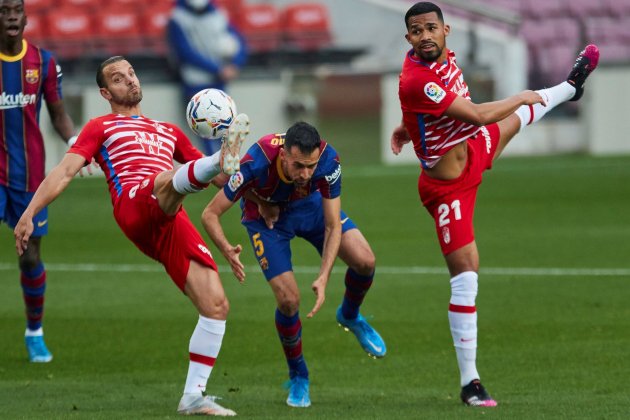 Busquets Barca Granada EFE