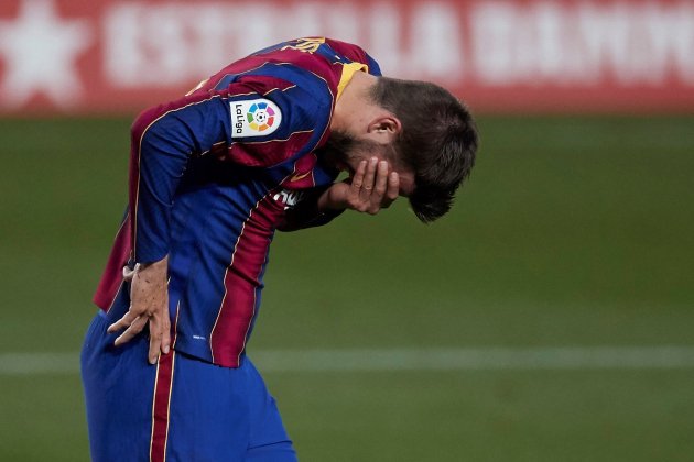 Gerard Pique se duele Barca EFE