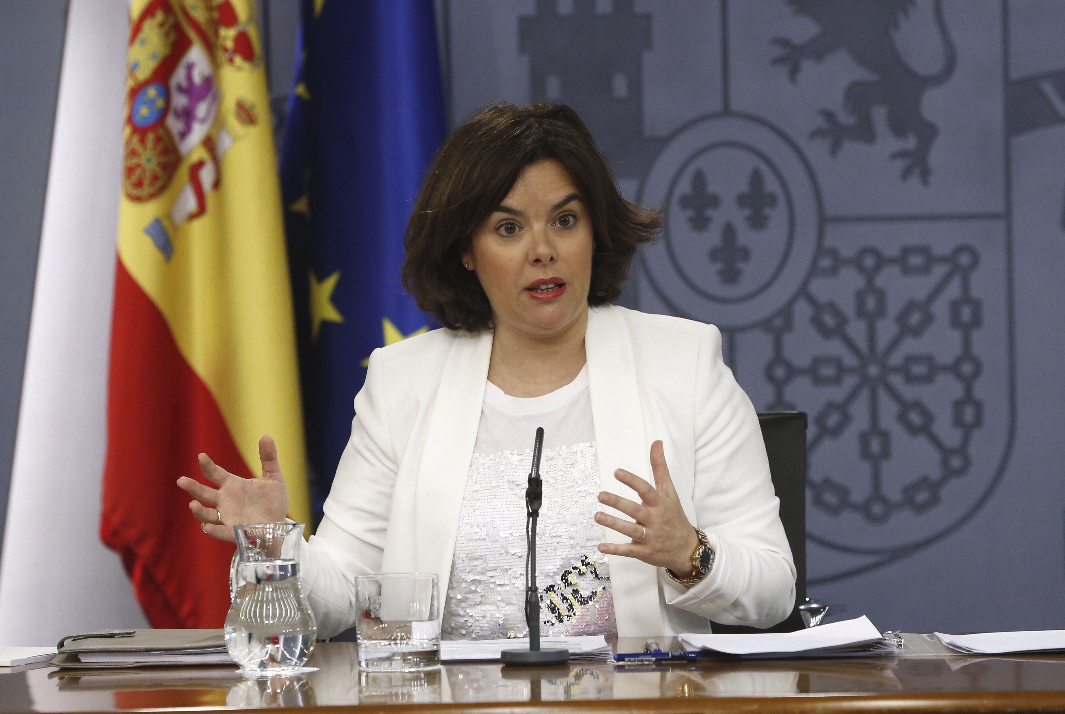 Santamaría carga contra la "inestabilidad" del Govern catalán