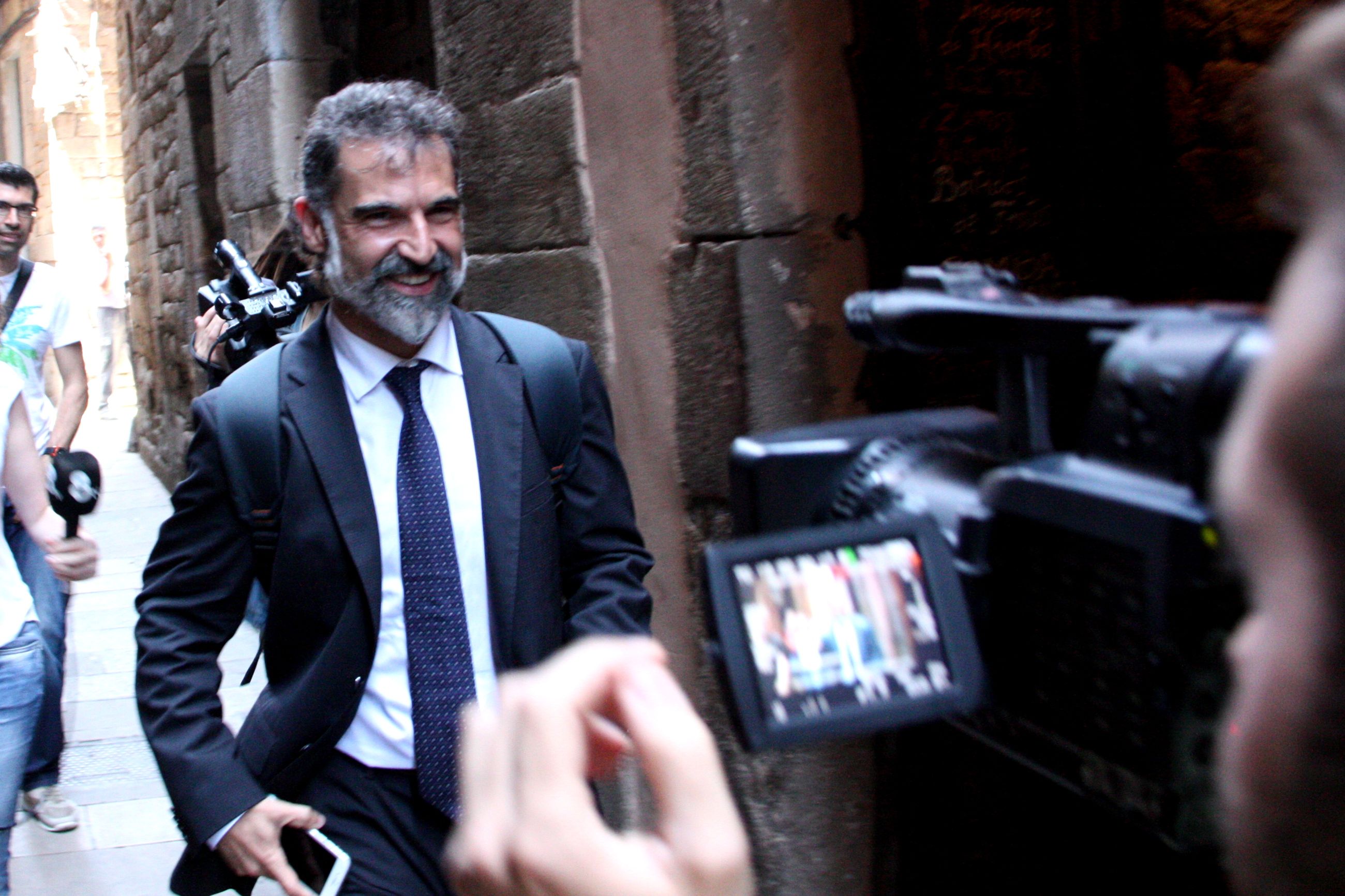 Puigdemont advierte las entidades que el proceso no continuará igual sin presupuestos