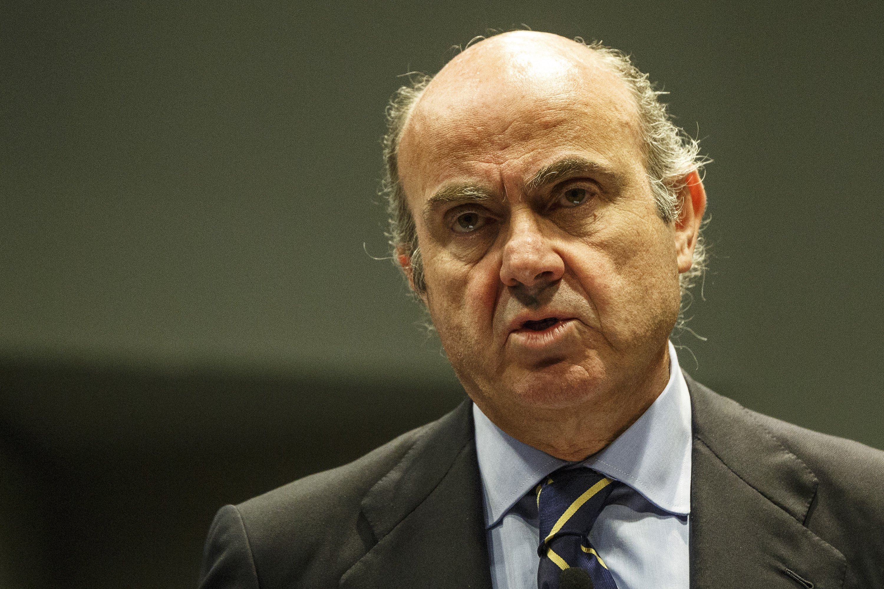 De Guindos afirma que la independència faria caure un 30% el PIB català