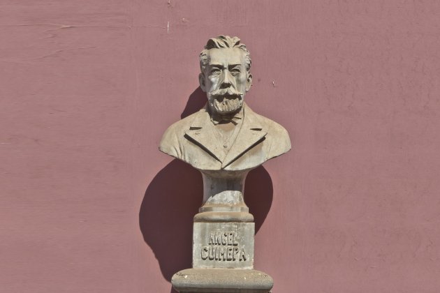Ángel Guimerá busto Tenerife