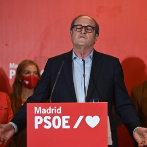 El naufragio de Gabilondo debilita a Sánchez en plena desescalada de la Covid