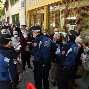 Cues votacions Madrid policia EFE