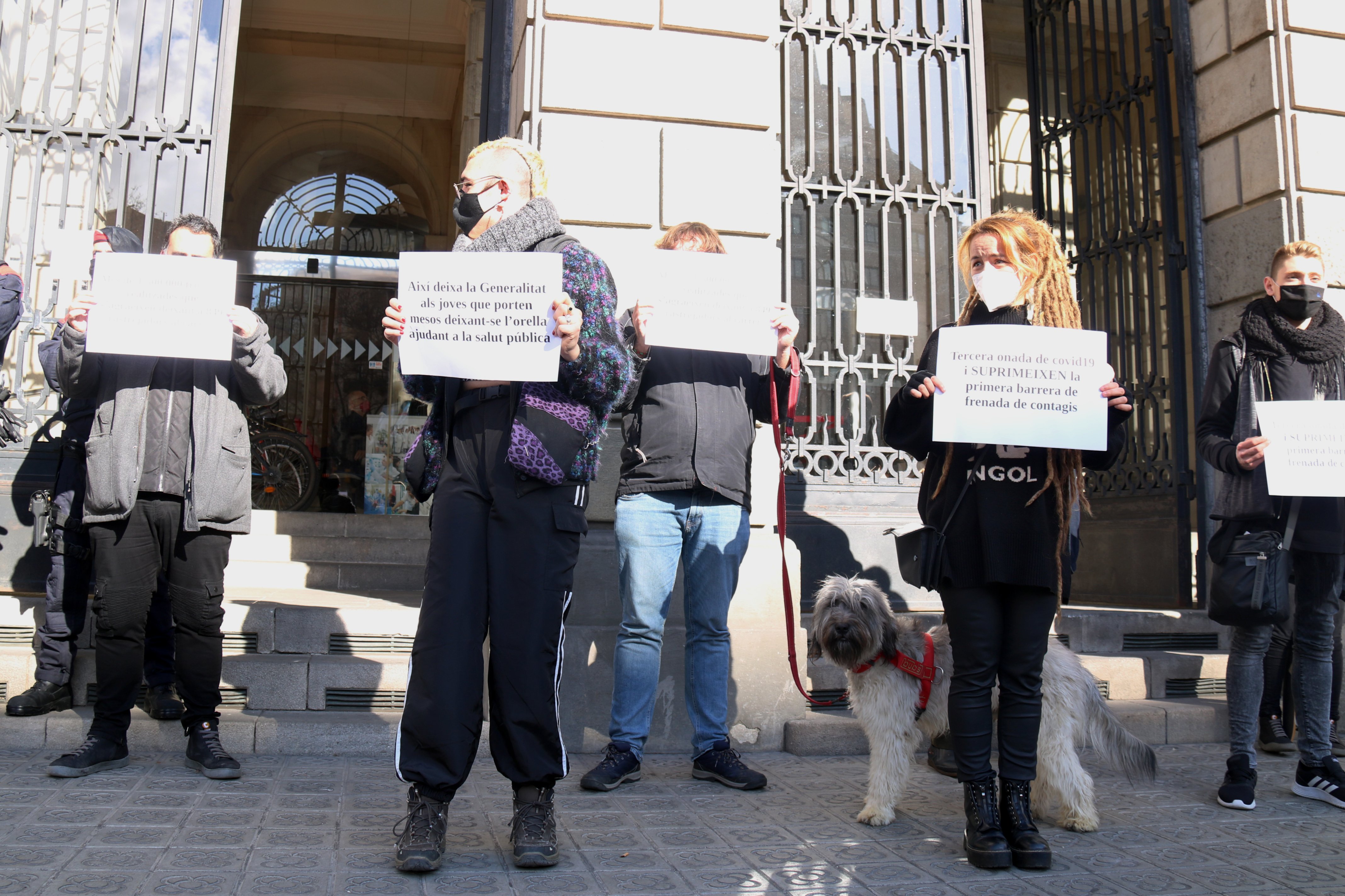 Los rastreadores despachados por Salut reclaman que se declare nulo el despido