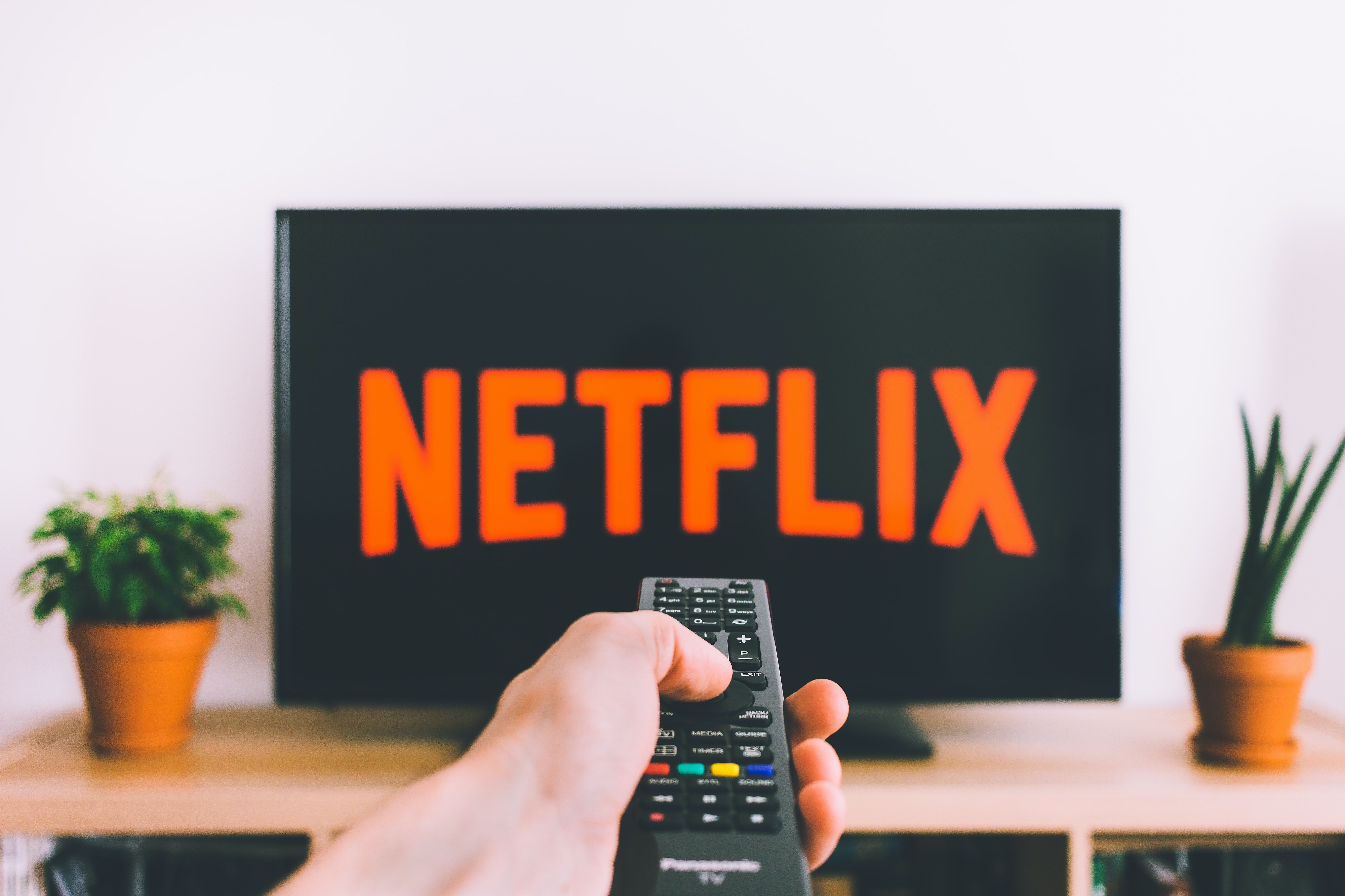 Netflix enfría la posibilidad de doblar más películas al catalán