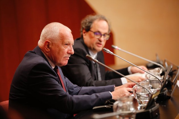 37CEC599 C8BF 4AEC 8B57 28DFFD48B467