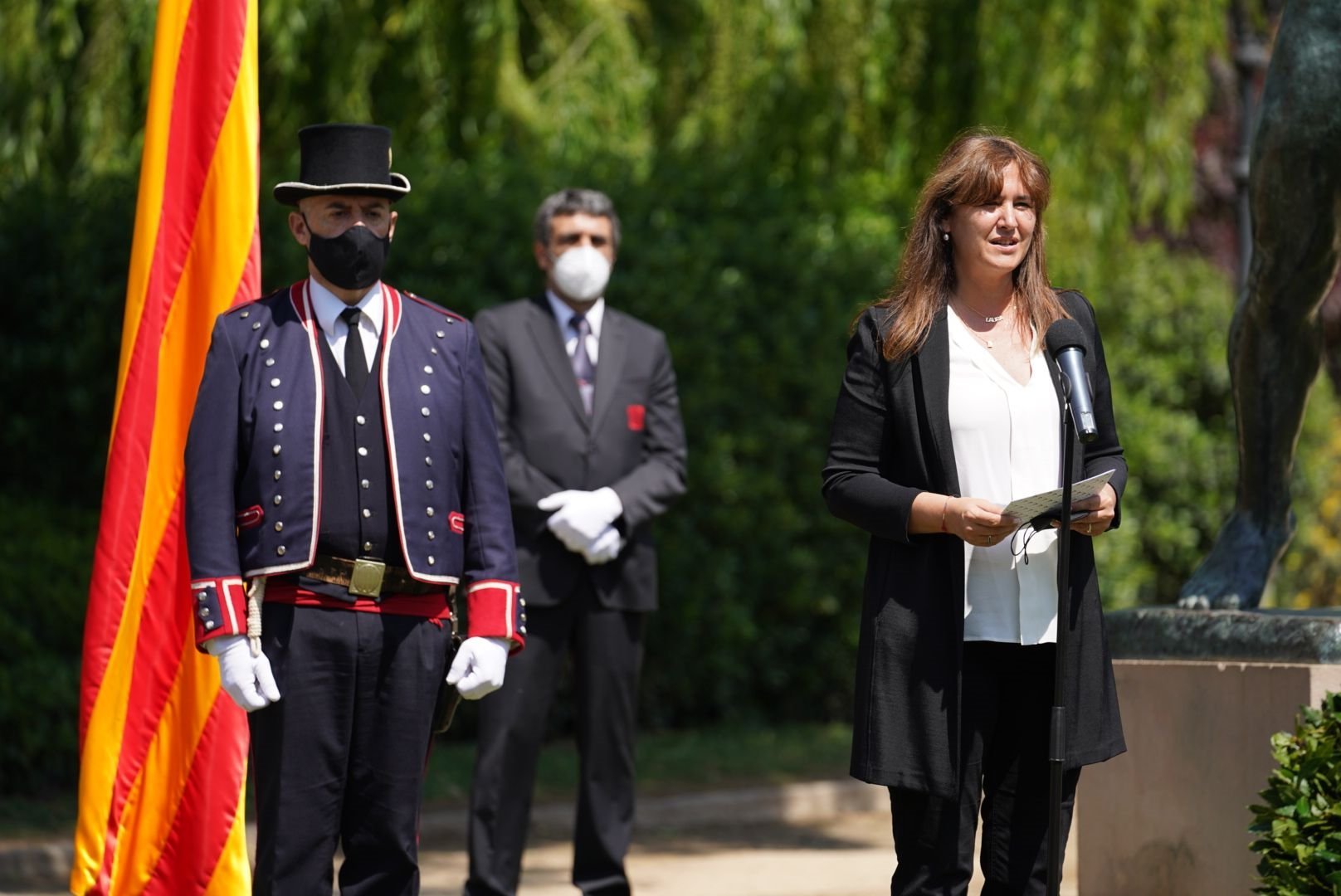 Presidenta Parlament Laura Borràs homenaje víctimas Segunda Guerra Mundial / Twitter Presidenta Laura Borràs