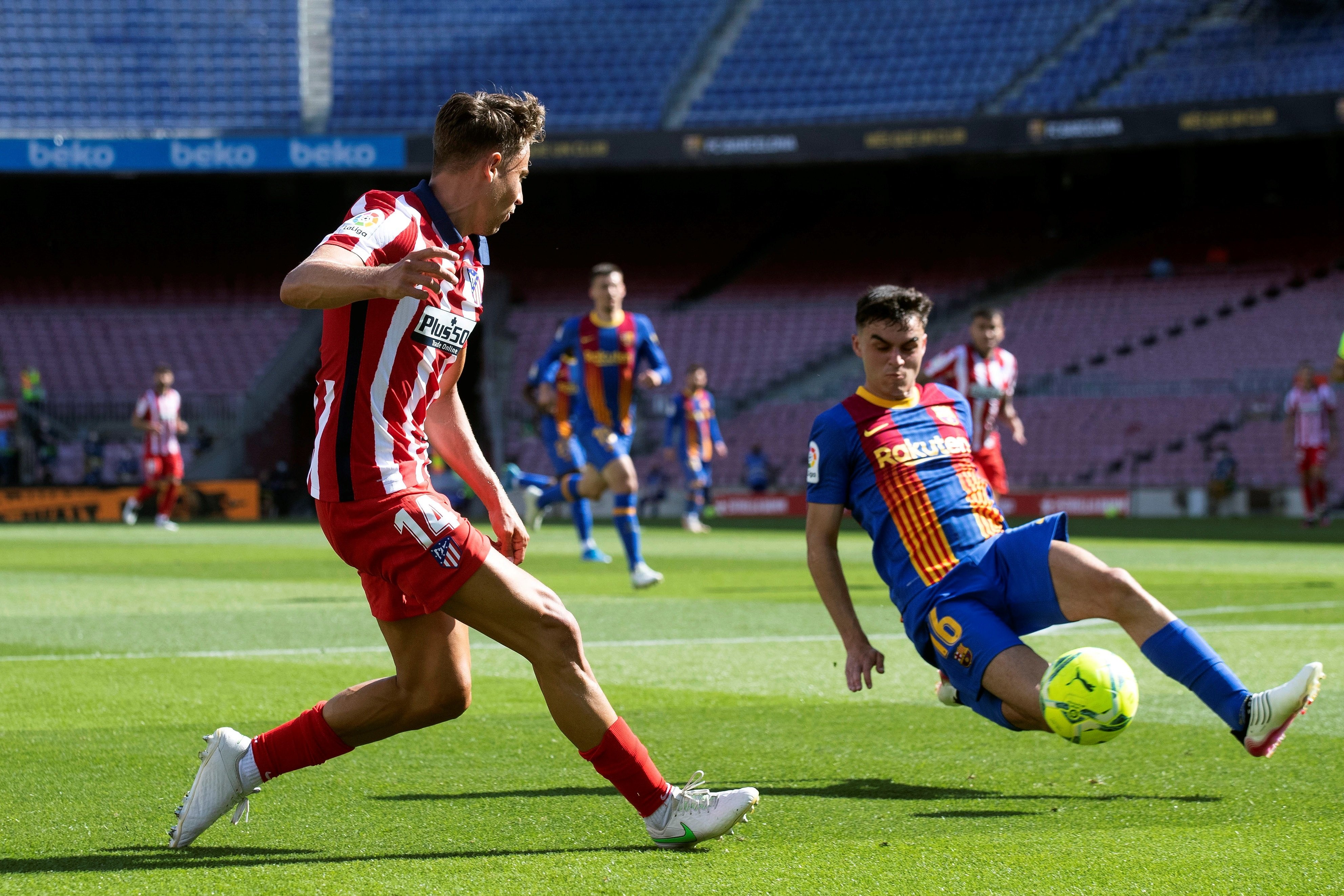 Pedri és un dels 4 noms i Xavi Hernández haurà de sacrificar un si vol fitxar a Haaland