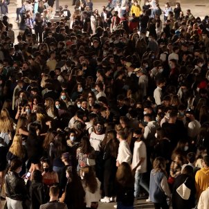 Las capitales se convierten en una macro fiesta, Valencia y Mallorca se lo miran