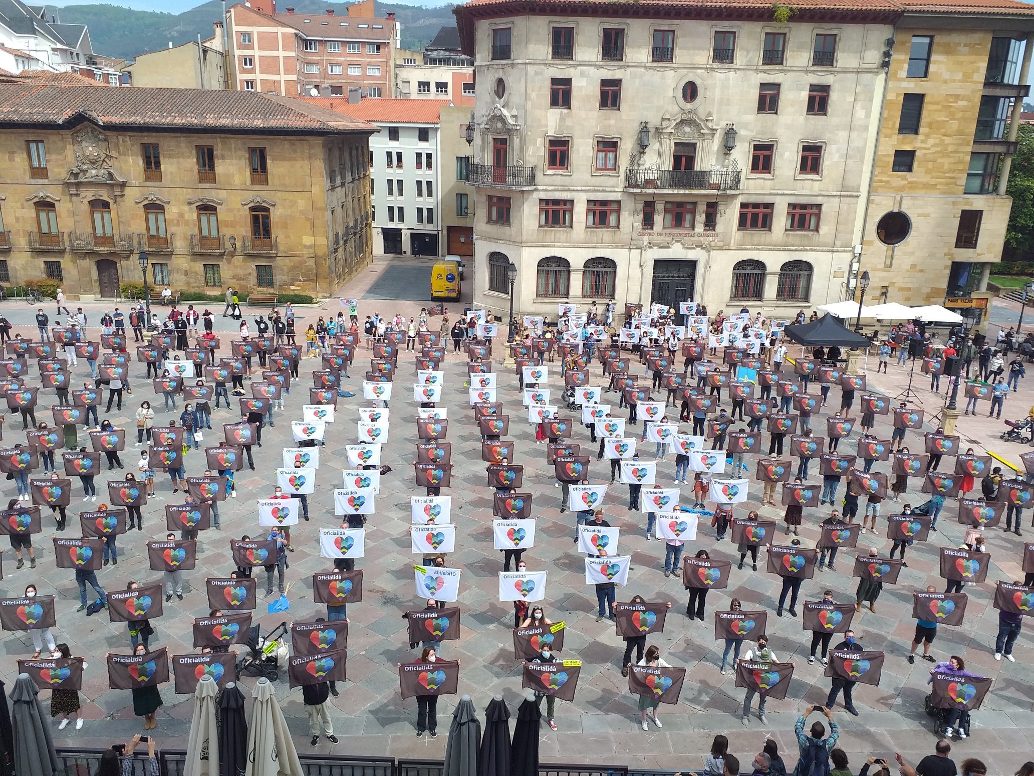 Concentració per reclamar l'oficialitat de l'asturià