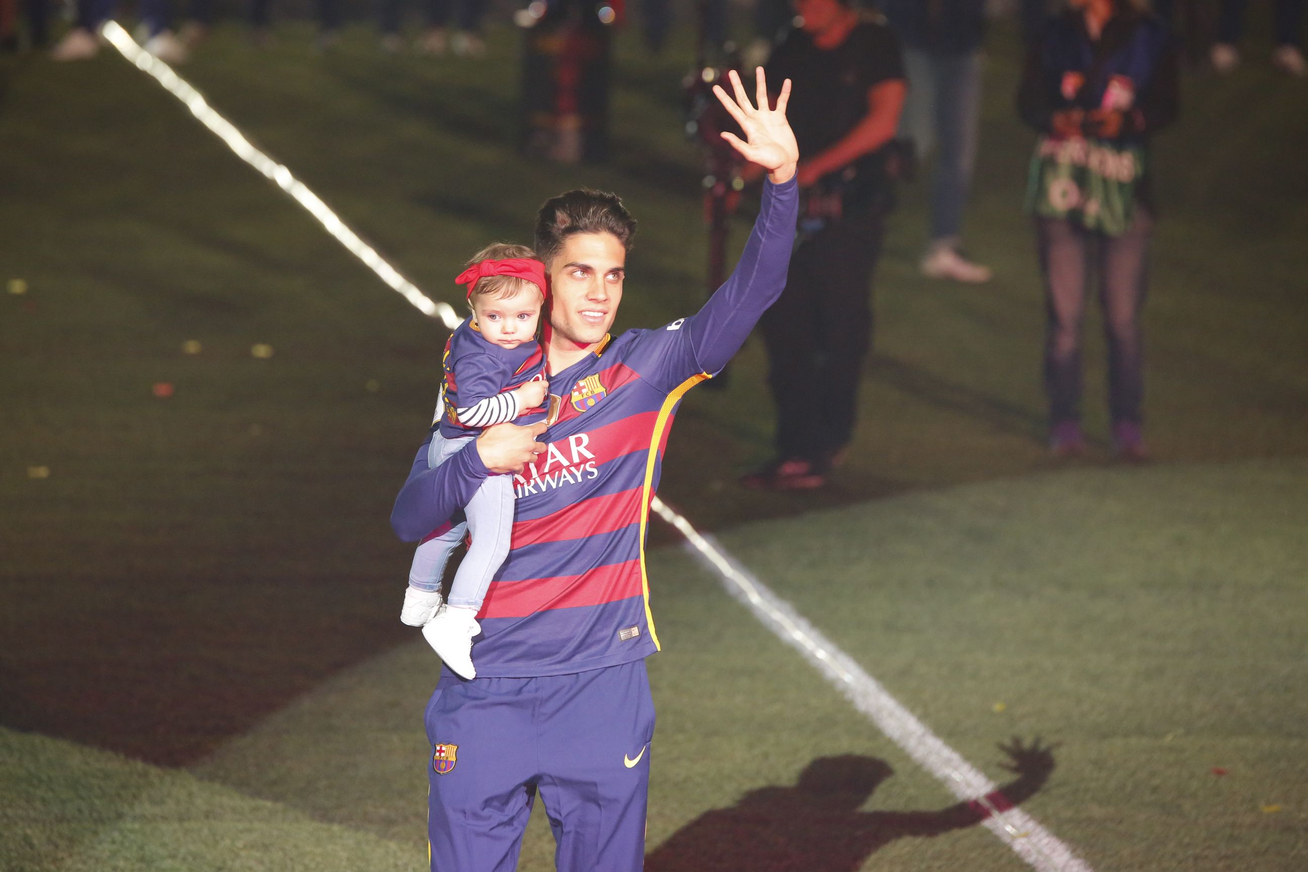 Bartra se marcha al Dortmund por 8 millones