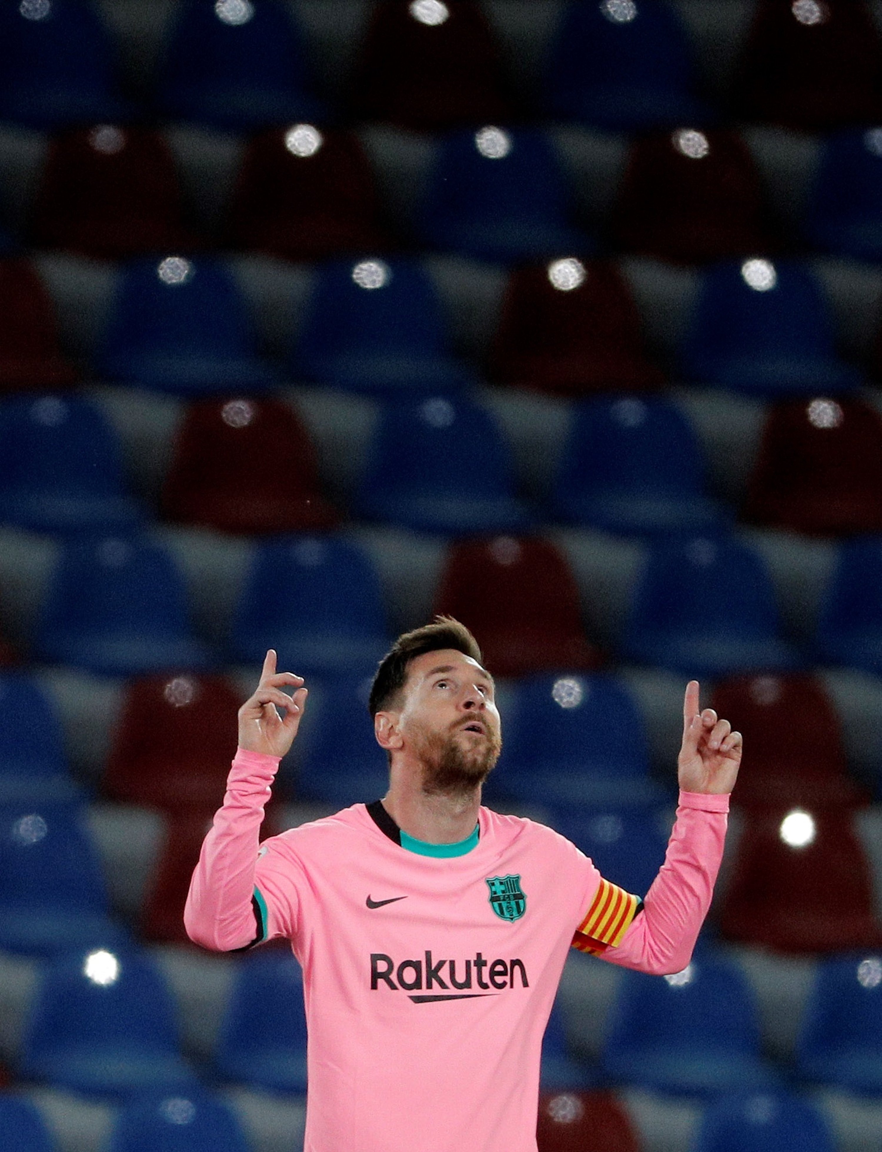 Qui creus que és responsable que Messi no segueixi al Barça?