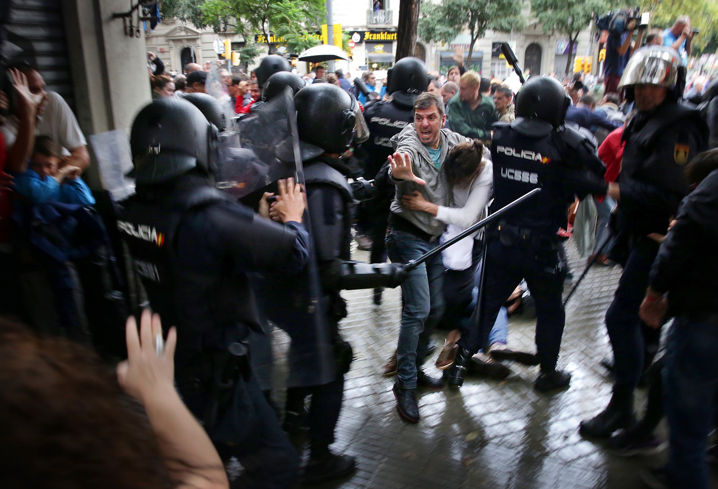 Evidence submitted to try 90 police officers over referendum day actions in Barcelona