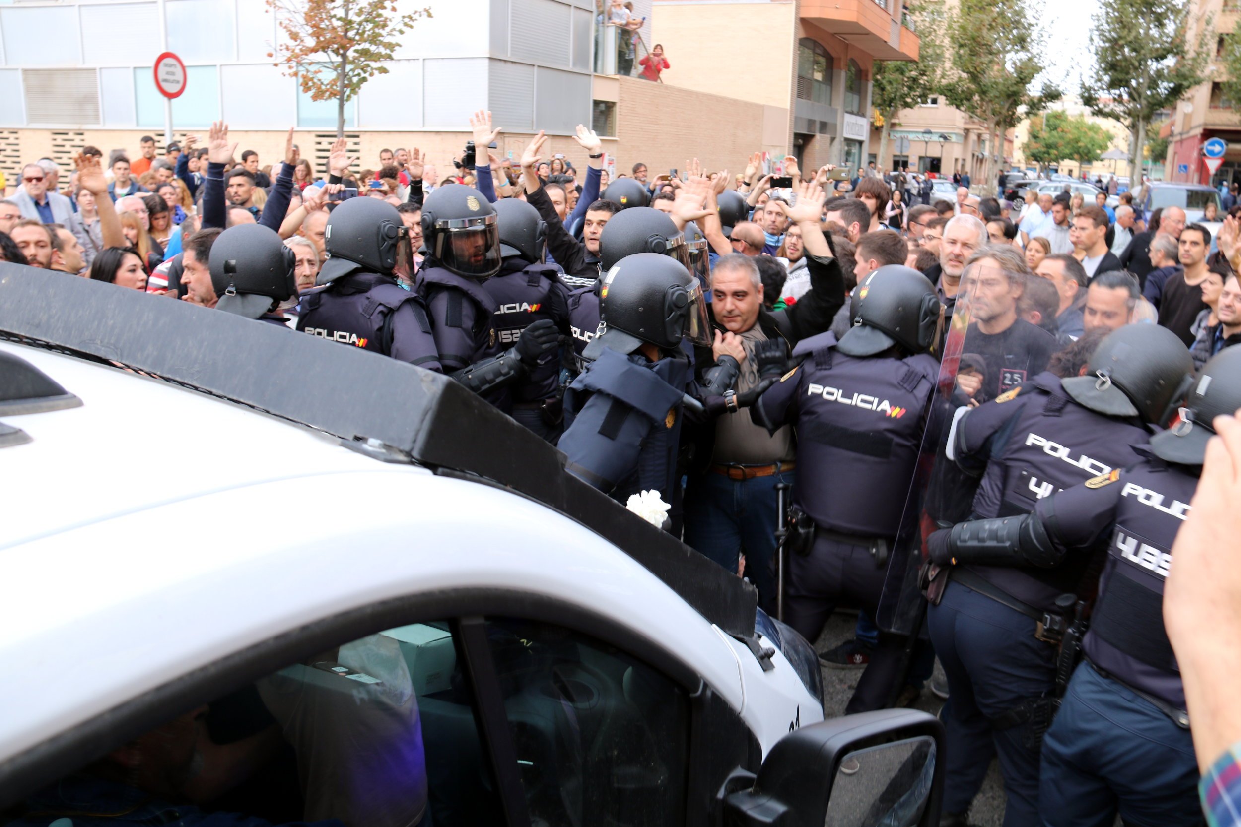 A judici un policia espanyol acusat d'agredir un home que va patir un infart a Lleida l'1-O