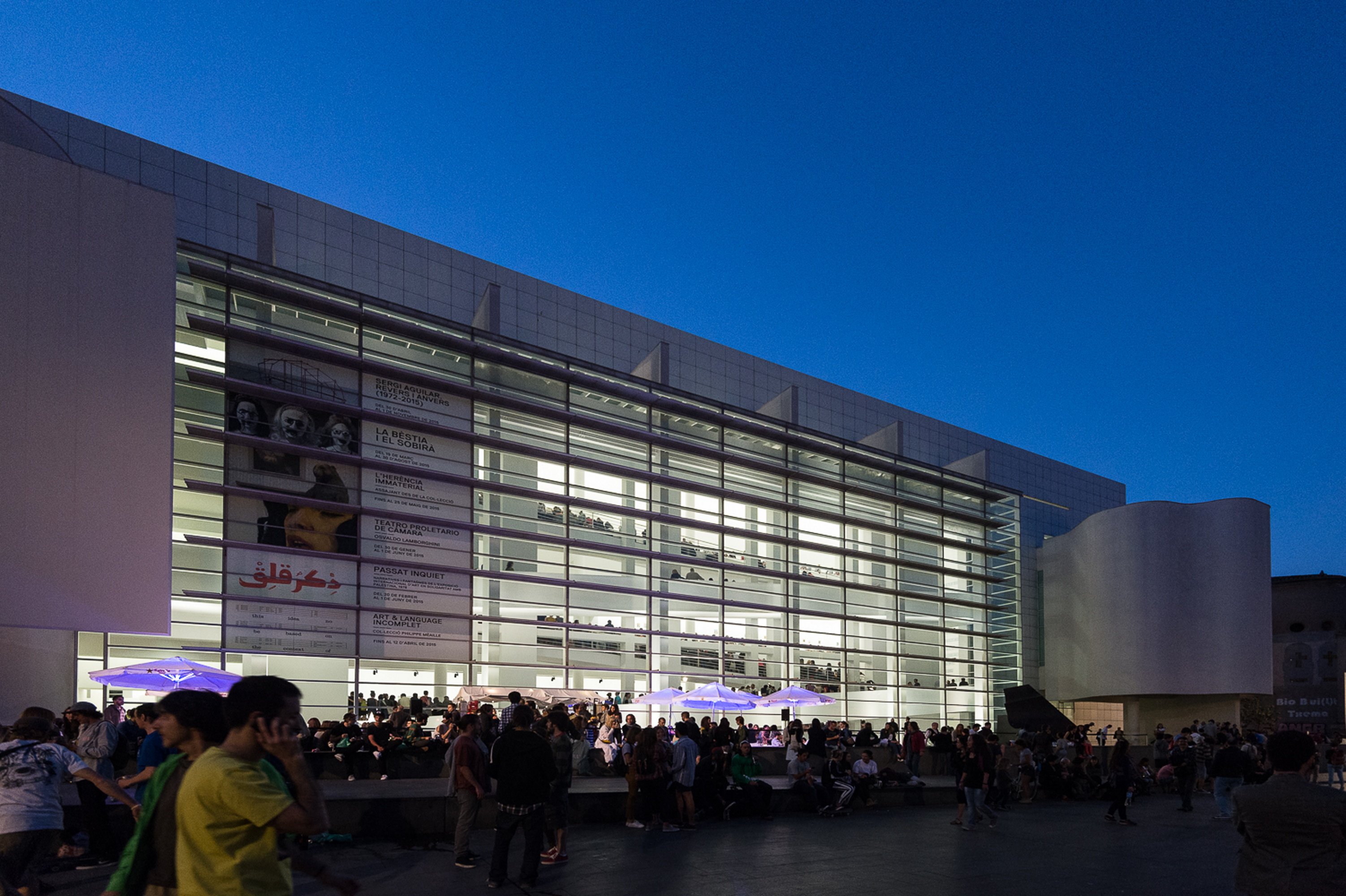 Nit dels Museus al MACBA .flickr. Miquel Coll, 2015. Nit dels Museus al MACBA .flickr. Miquel Coll, 2015.