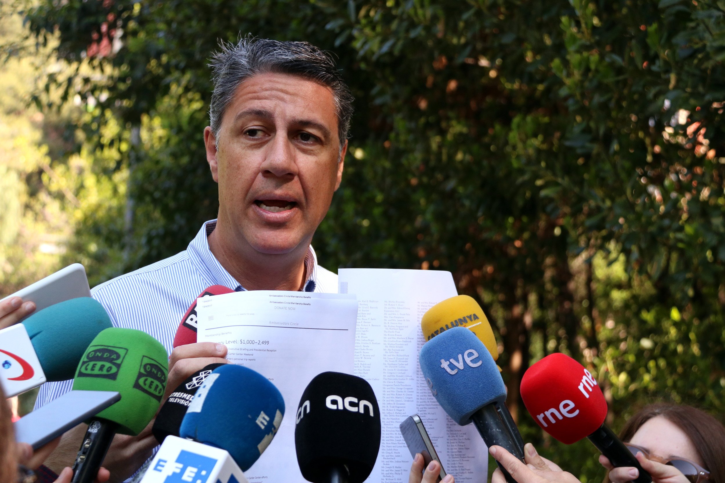 Albiol presenta com a única prova que un diplomàtic pro-català és donant de la Fundació Carter