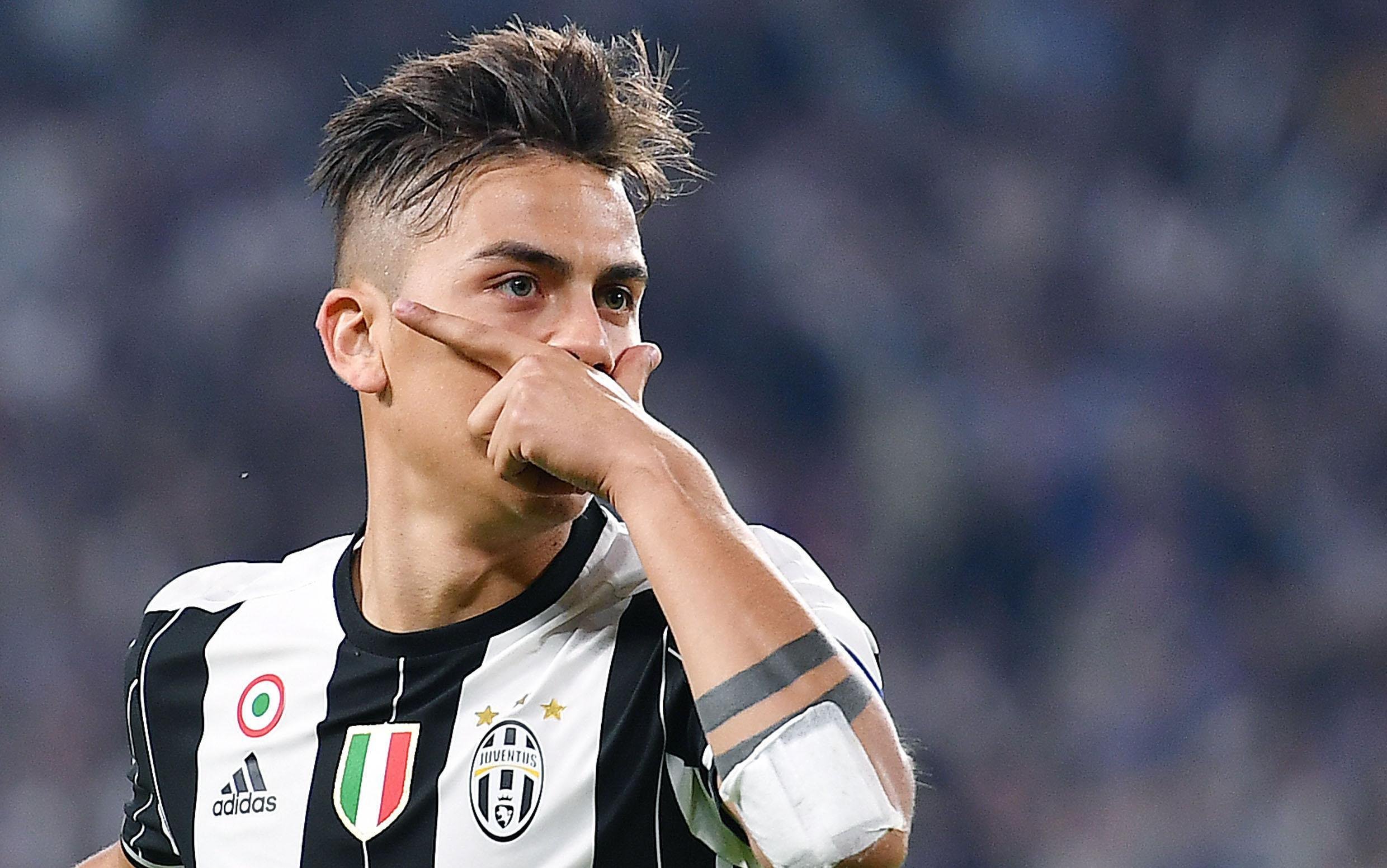 Dybala renova amb la Juve després de la seva exhibició contra el Barça