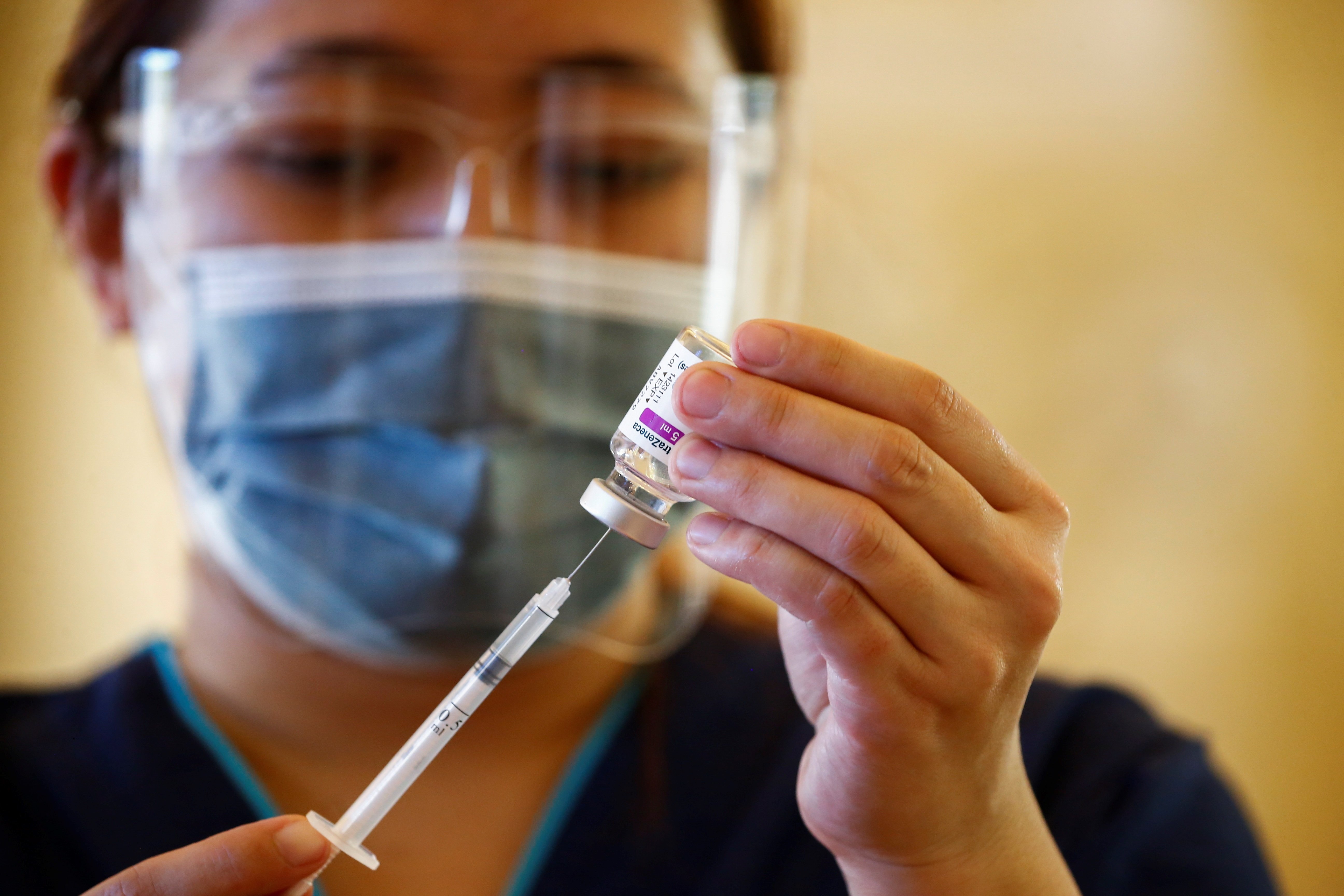 Empieza la vacunación de los menores de 60 que llevan una dosis de AstraZeneca