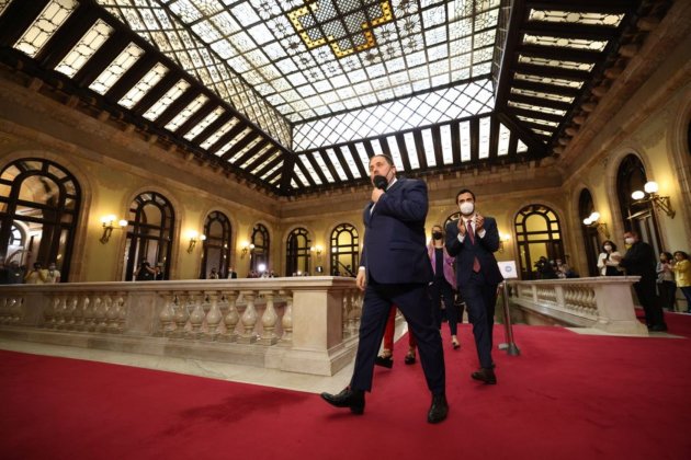 Oriol JUnqueras rebut amb aplaudiments al parlament Segi Alcàzar