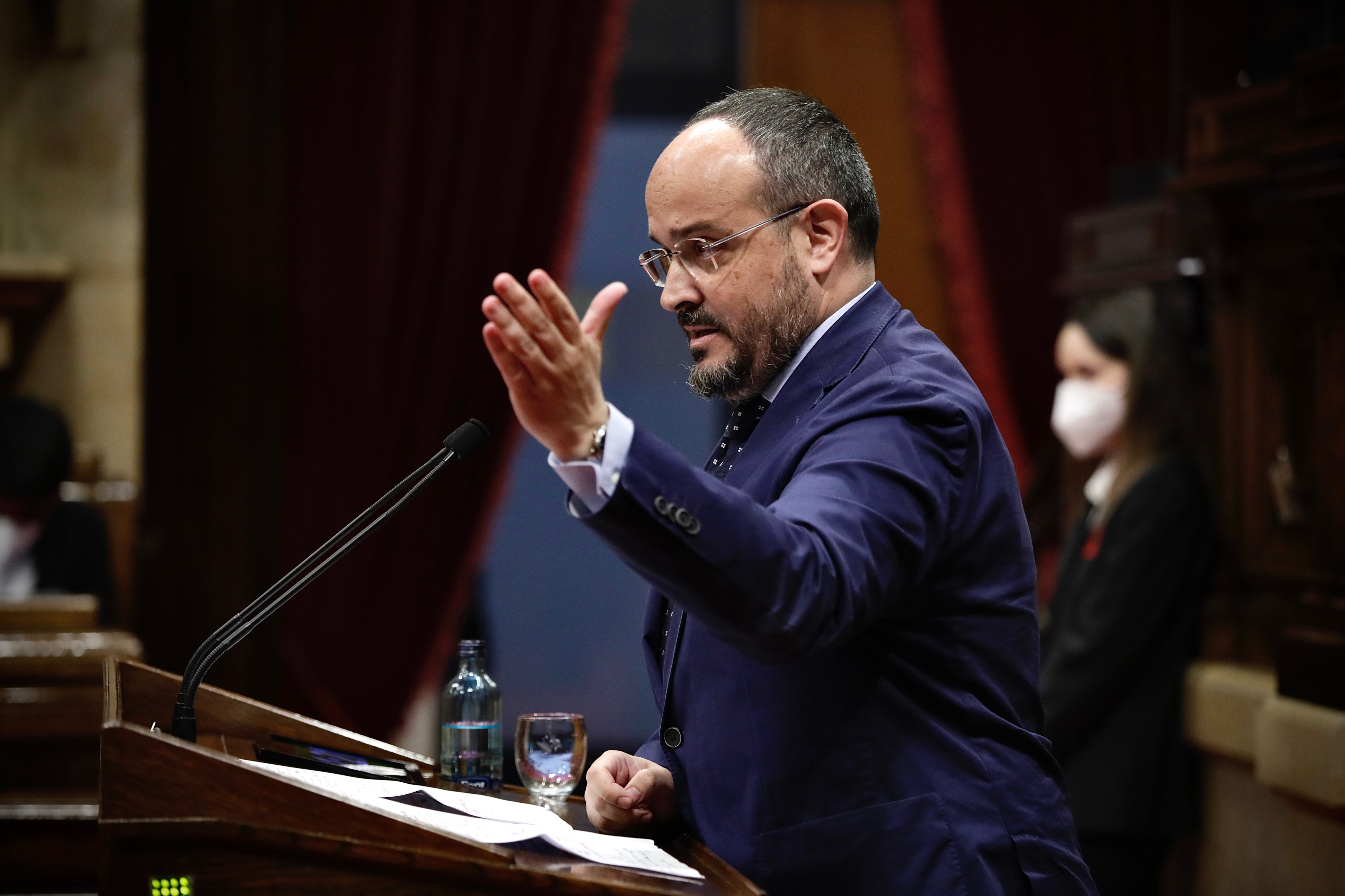 Alejandro Fernández parlamento pleno investidura / ACN