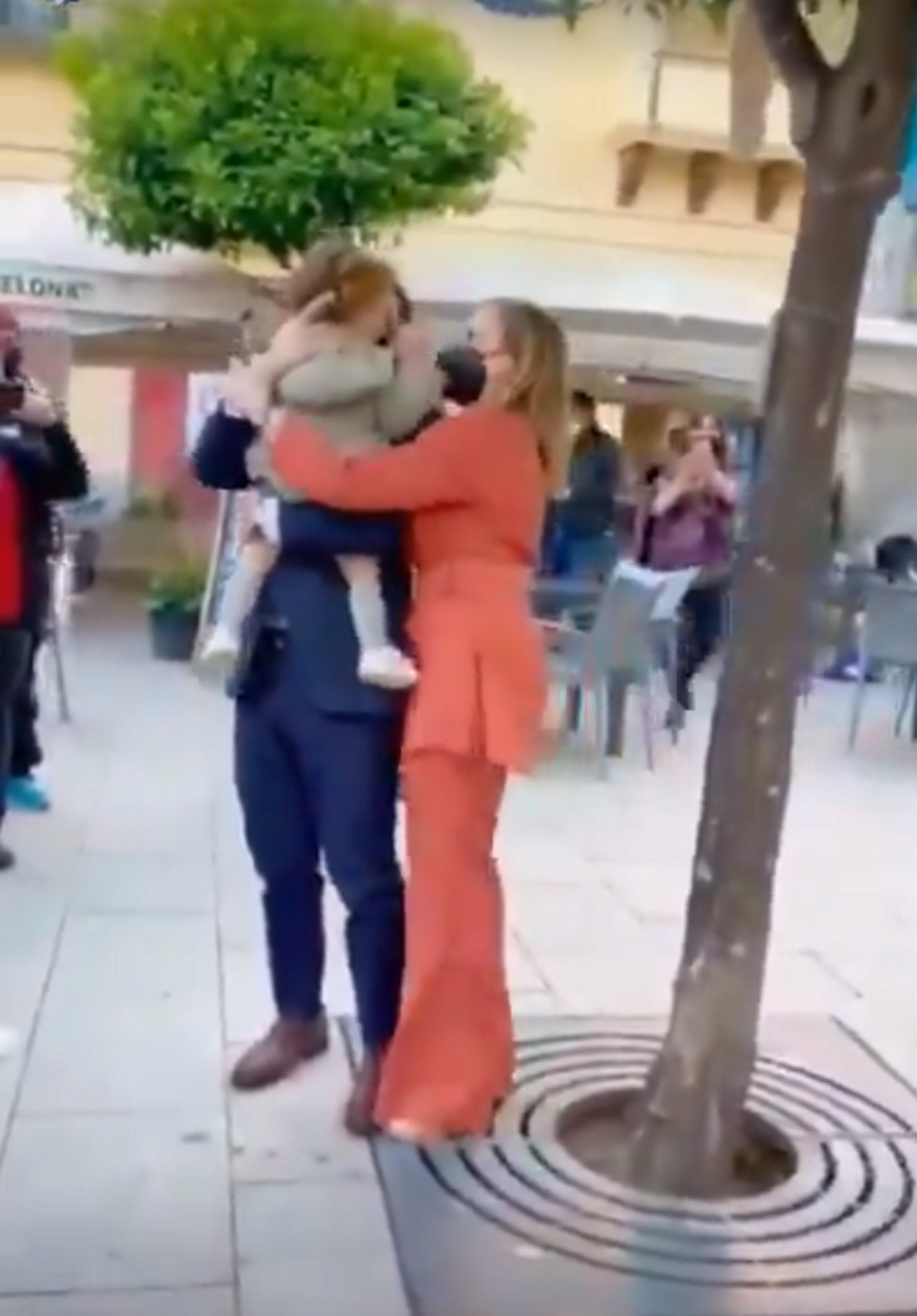 L'emotiva rebuda a Aragonès de la seva filla