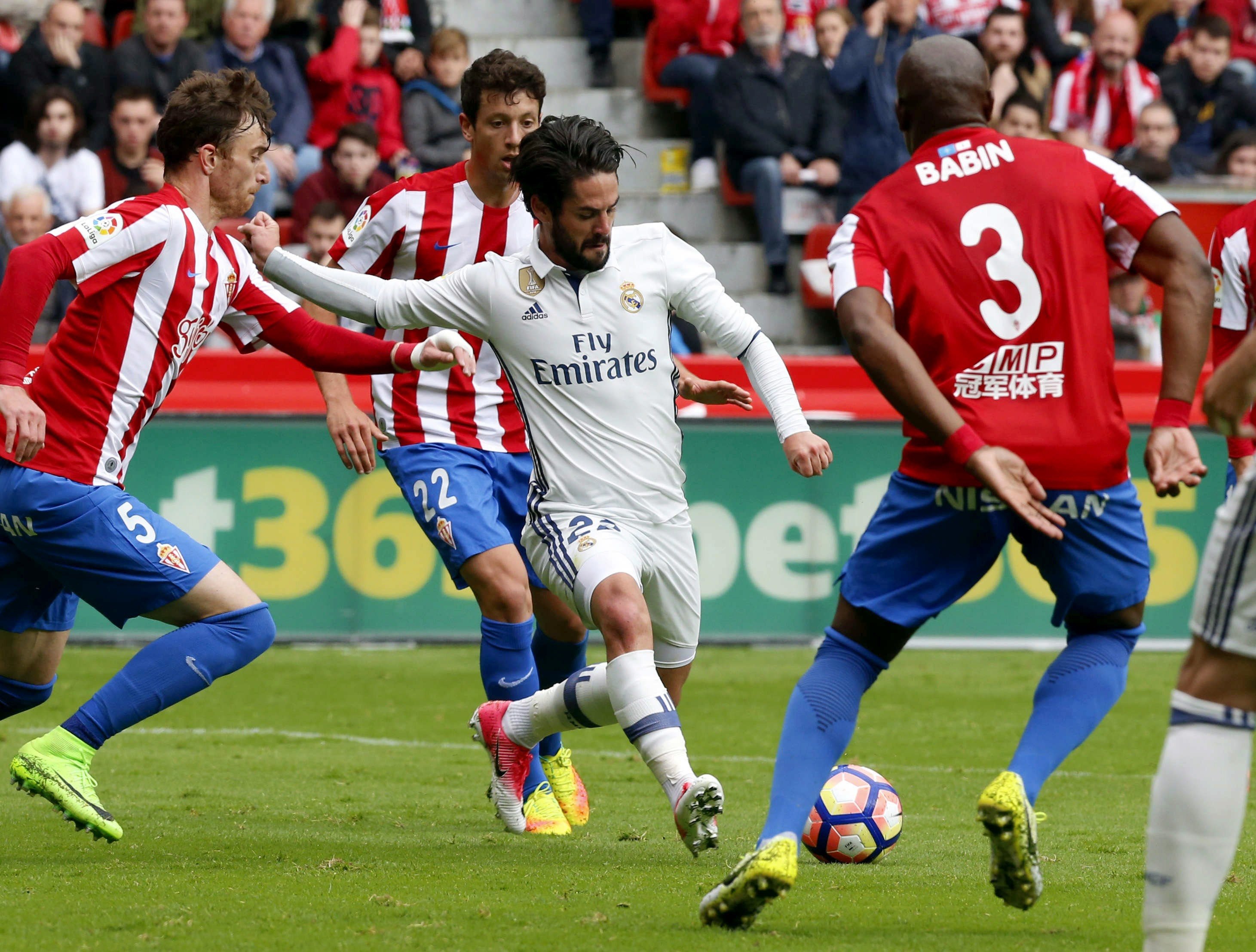 Isco evita el tropiezo de la segunda unidad del Madrid (2-3)