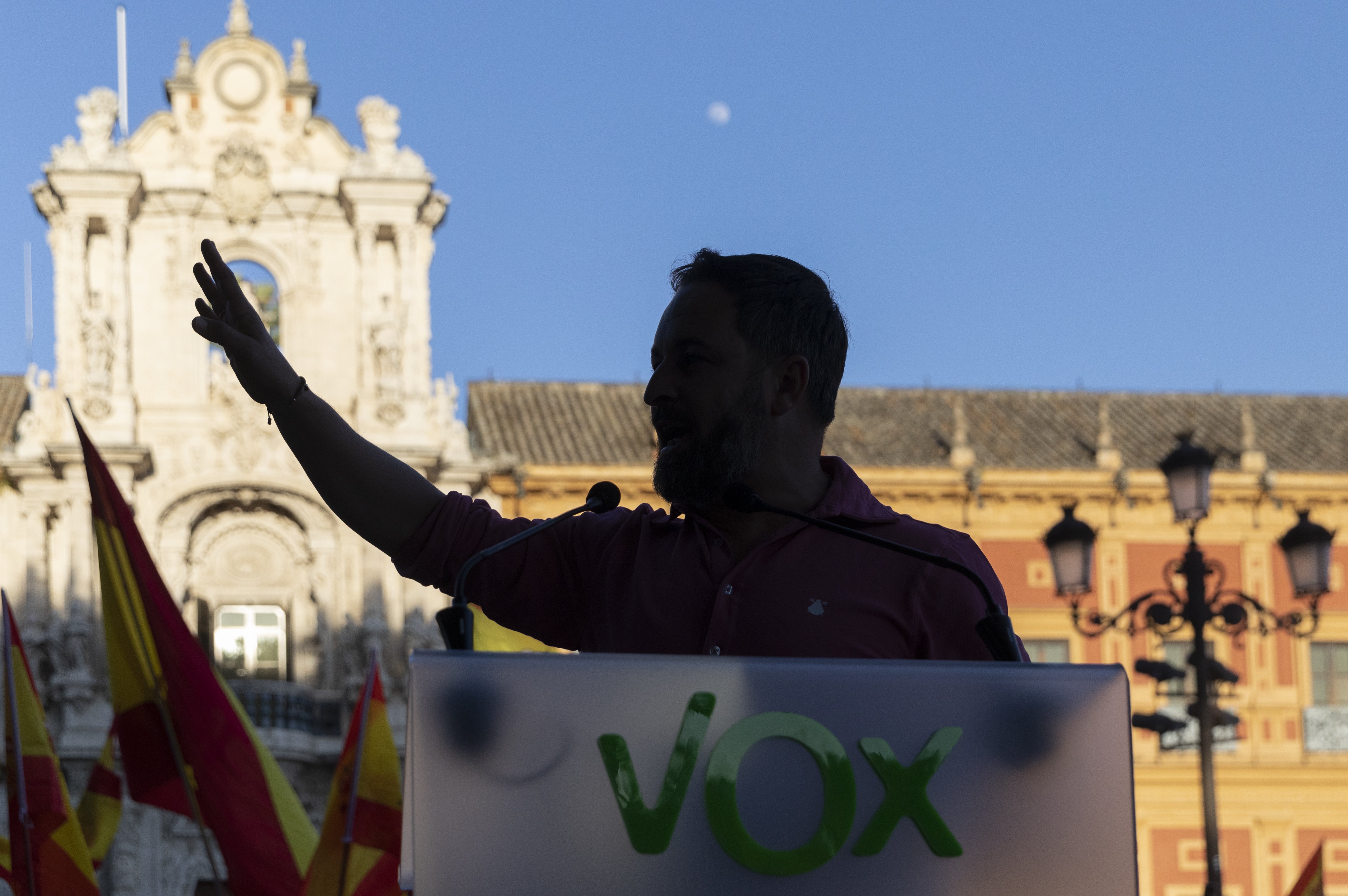 Abascal se hace el gallito: "Estaremos en Ceuta como sea"