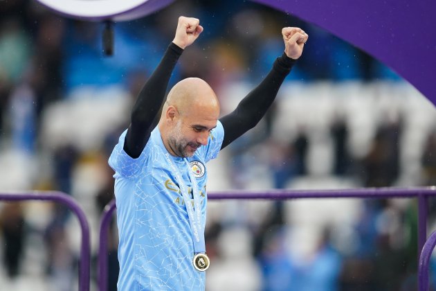 guardiola celebrant @ManCity