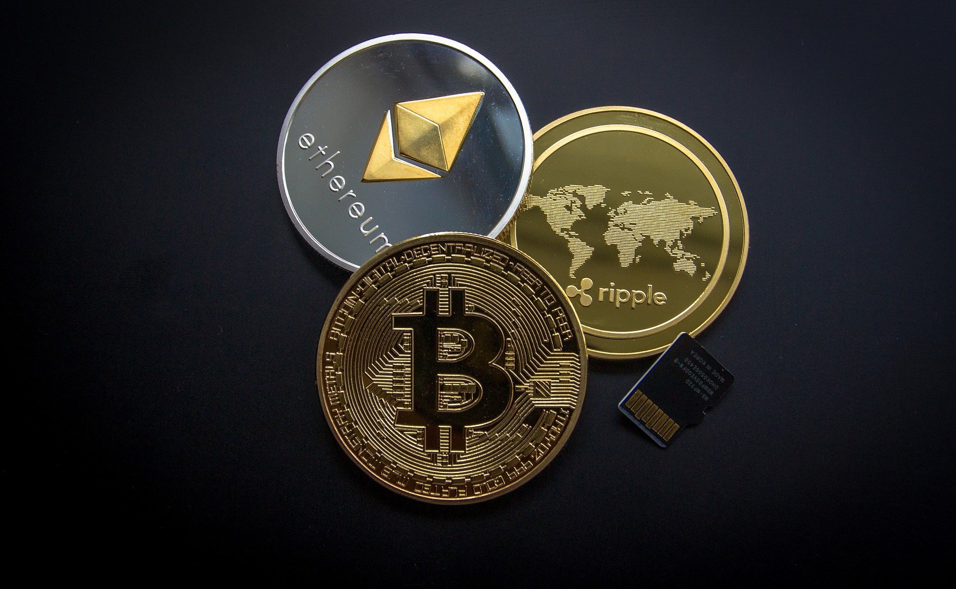 El bitcoin cae un 3,3 % y se sitúa en niveles mínimos en 2021