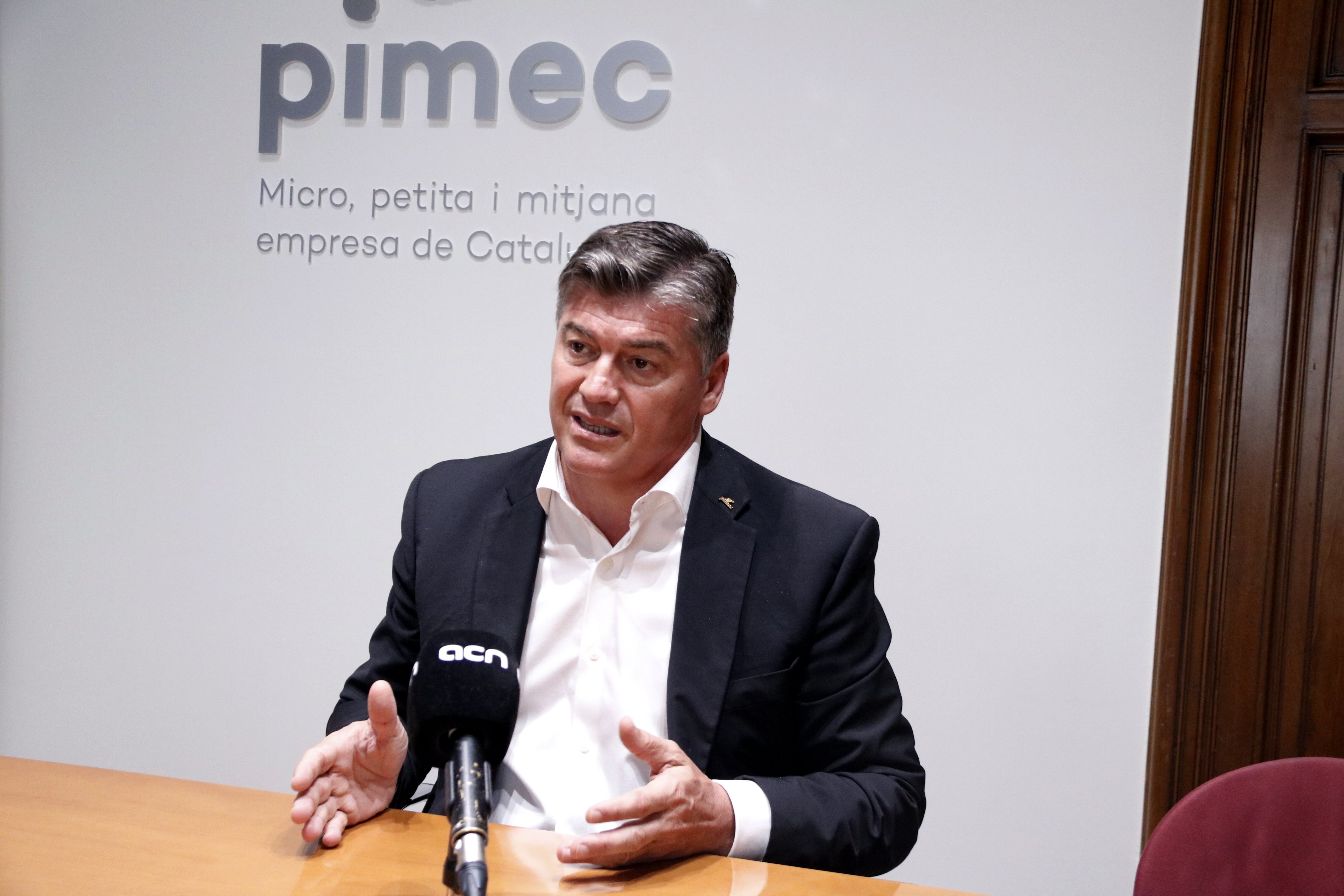 Pimec exige una "solución gradual" que no rompa el esquema de los ERTE
