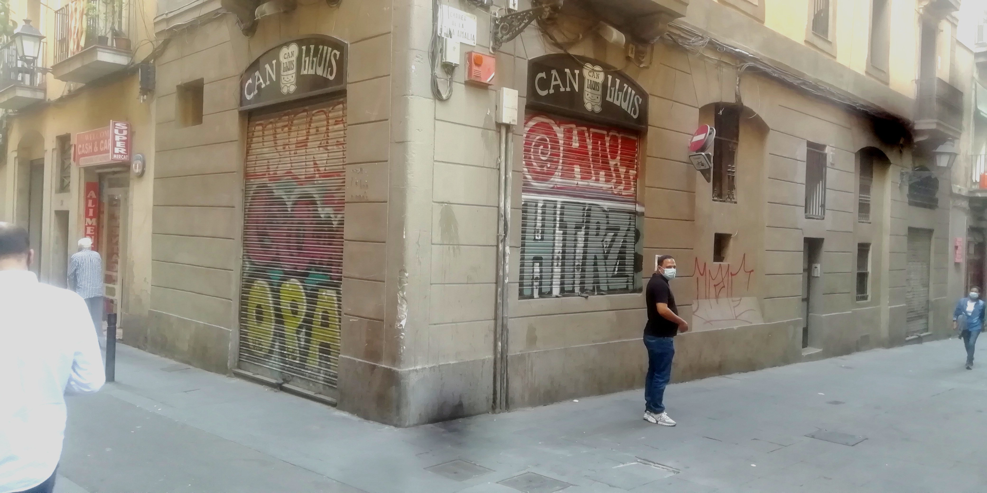 El restaurant Can Lluís del Raval: tancat, desnonat i pendent del jutge