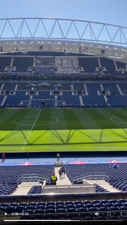 Jordi Basté en Oporto campo @jordibaste