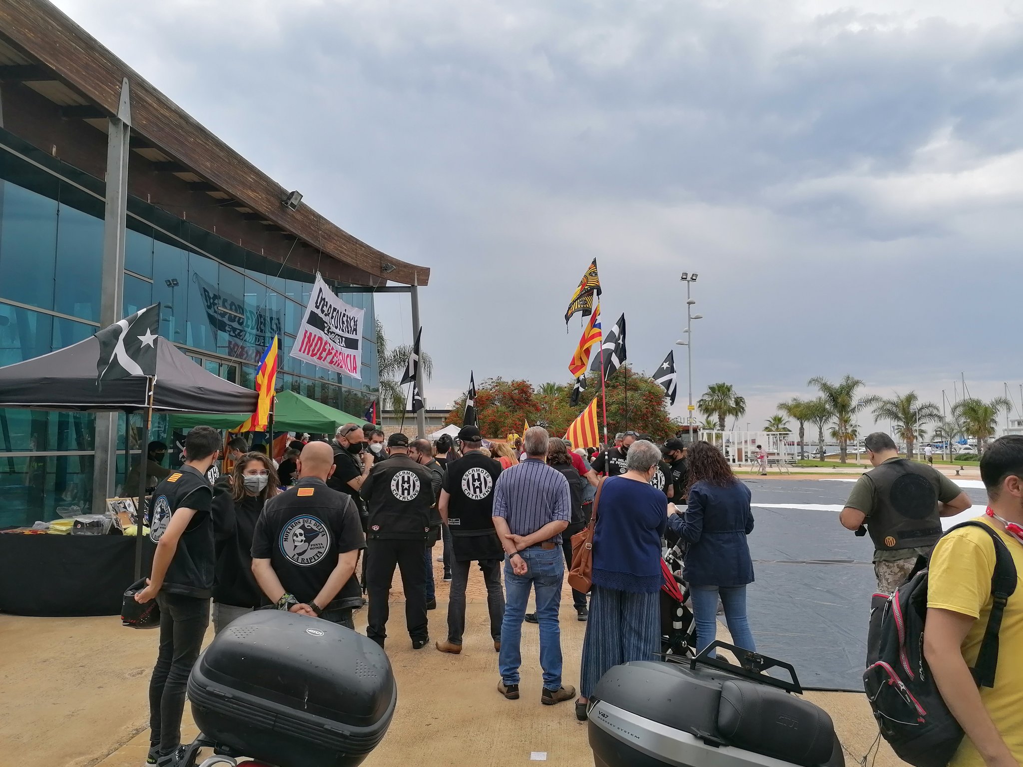 Bandera Estelada|Estrellas No Rendición SanitarisxRep Tarragona Terres de l'Ebre 