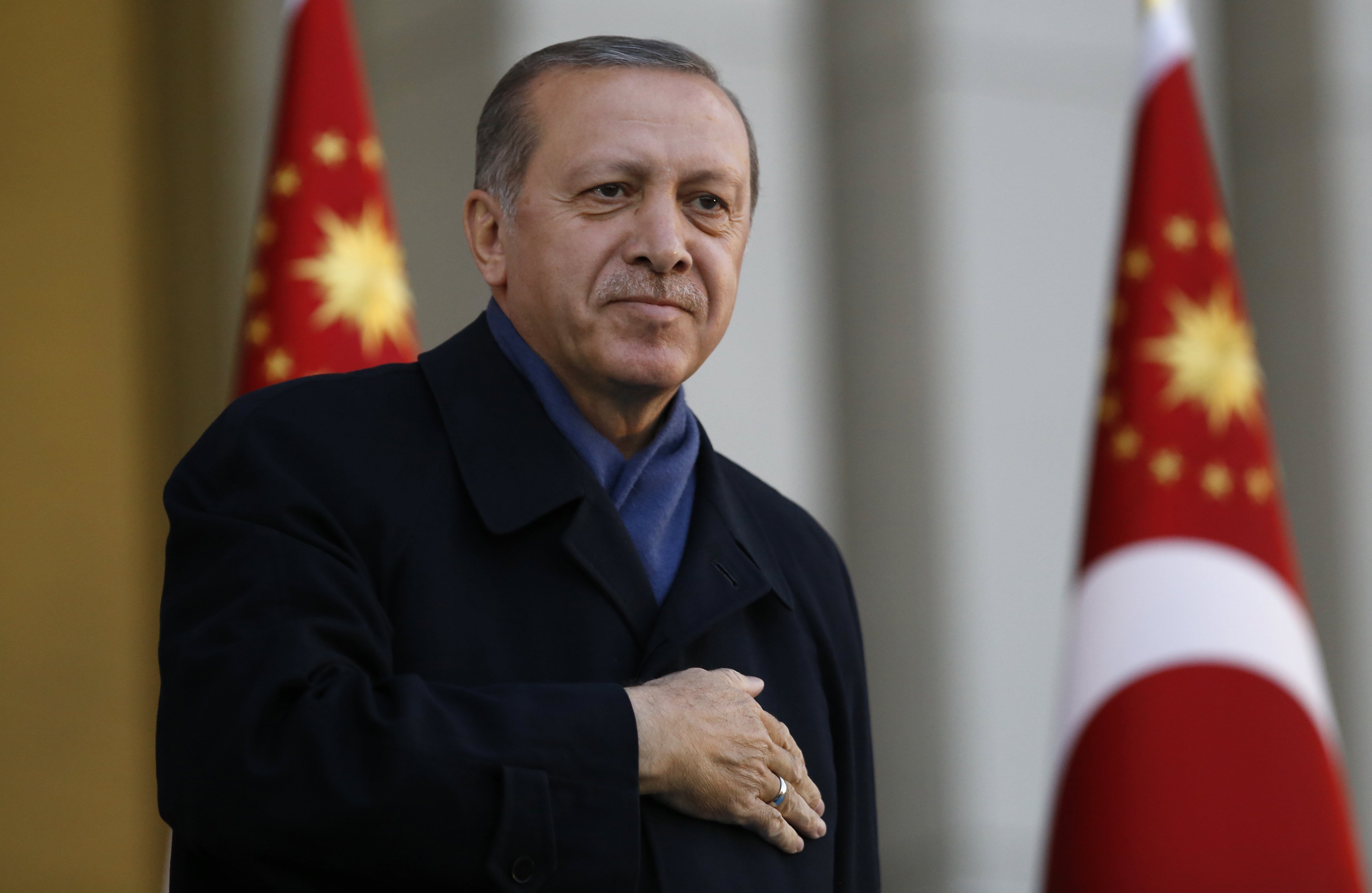 Turquia ordena la detenció de 215 funcionaris per colpisme