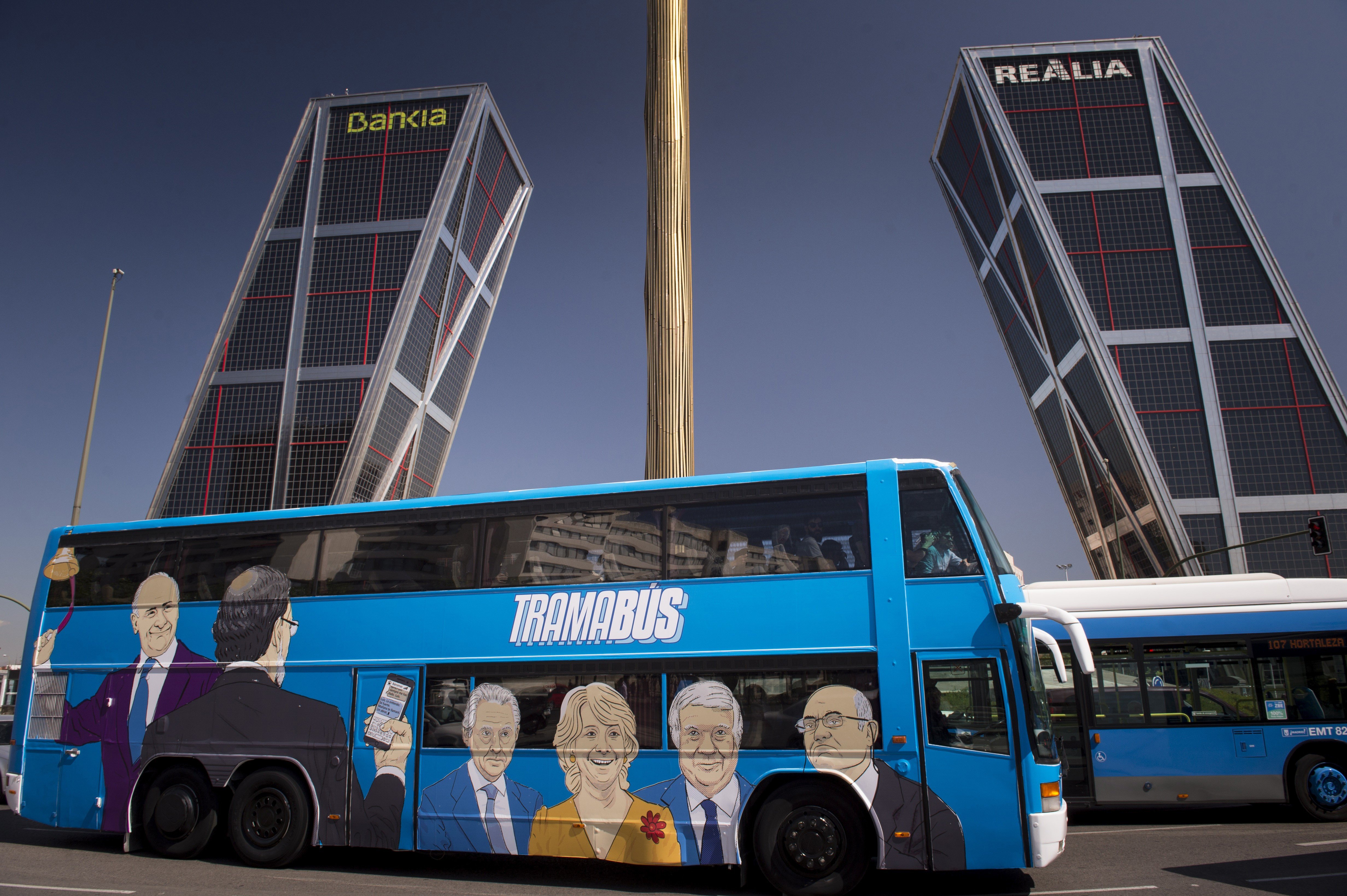 Se estropea el 'Tramabús' de Podemos por un fallo en el embrague