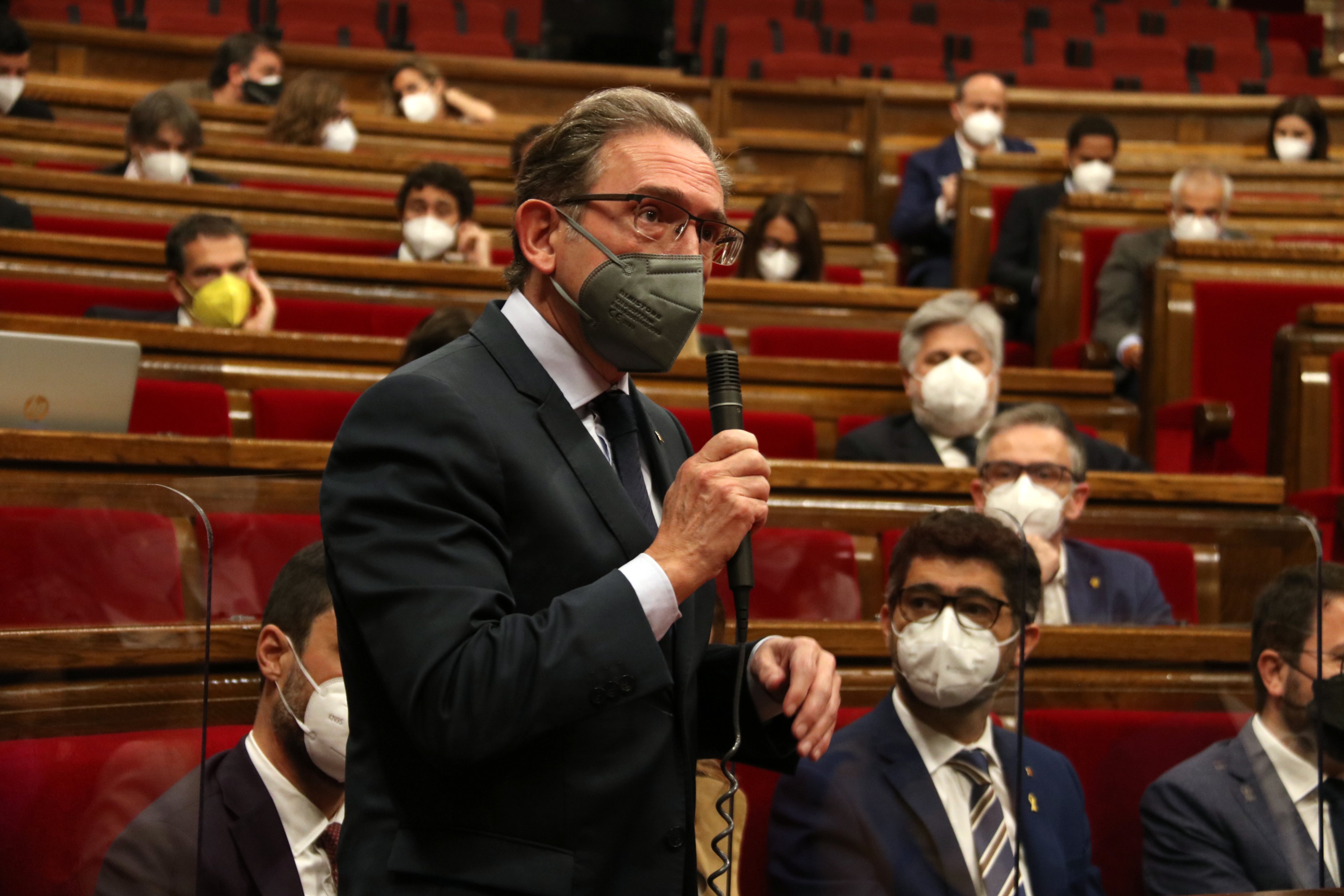 Giró s'estrena al Parlament amb un tens cara a cara amb Gallego