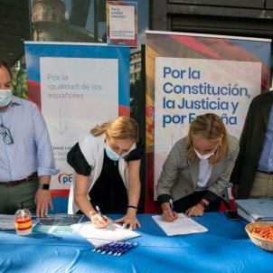 El PP recull firmes contra l'indult en un document que apel·la a la "concòrdia"