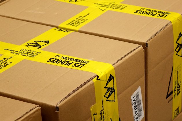 LIBROS-ALMACÉN-SANTO JORDI-ROBERTO LAZARO-04