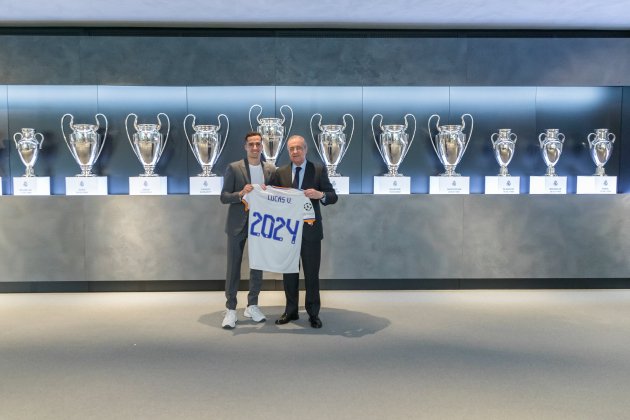 Florentino Perez Lucas Vazquez Reial Madrid @RealMadrid