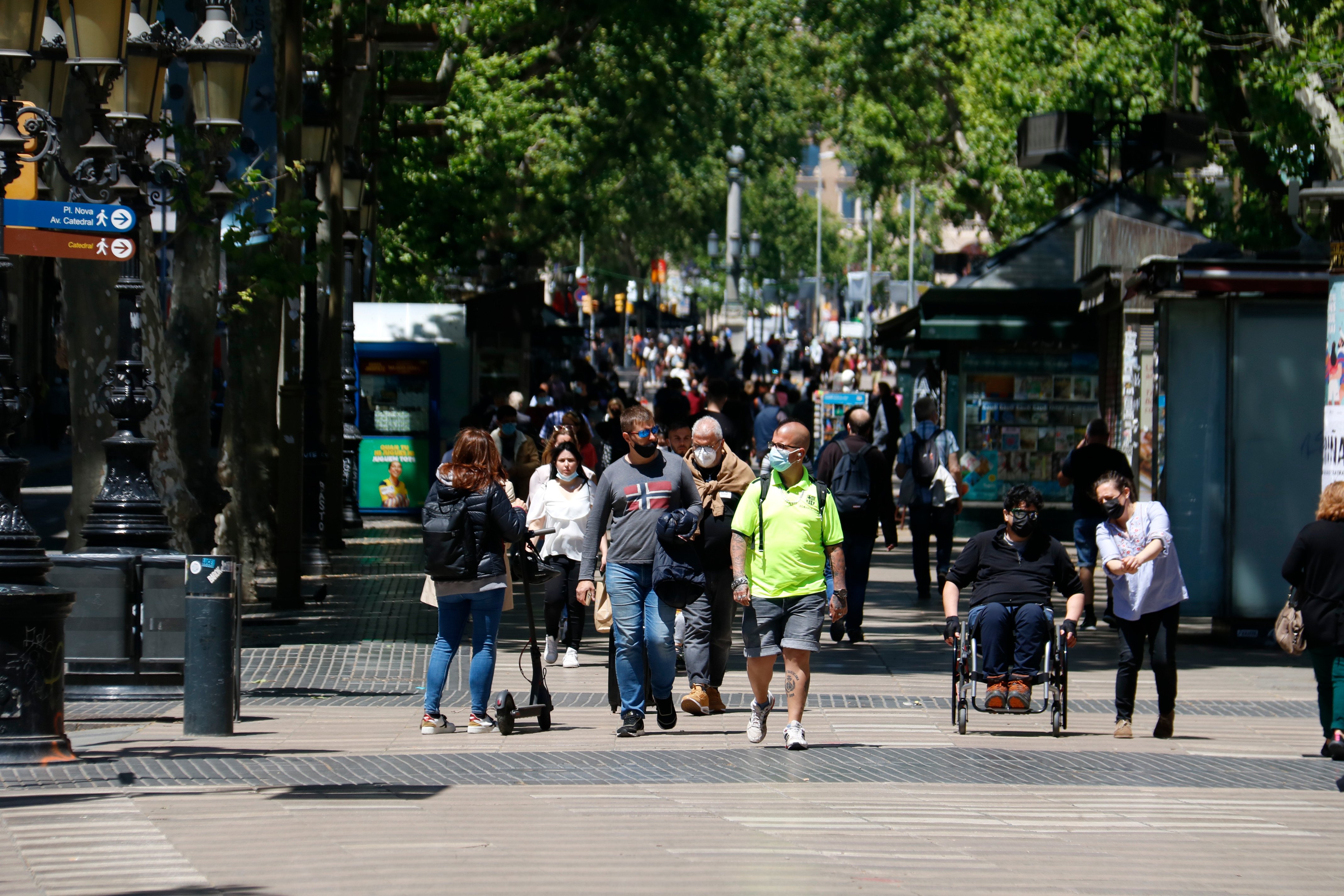 Covid | Catalunya sale de la zona roja de contagios del mapa europeo