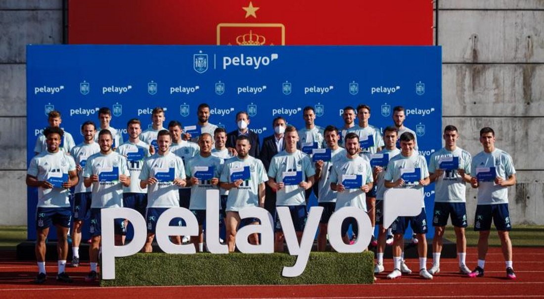 Pelayo apropa selecció i afició a l'avantsala de l'Eurocopa