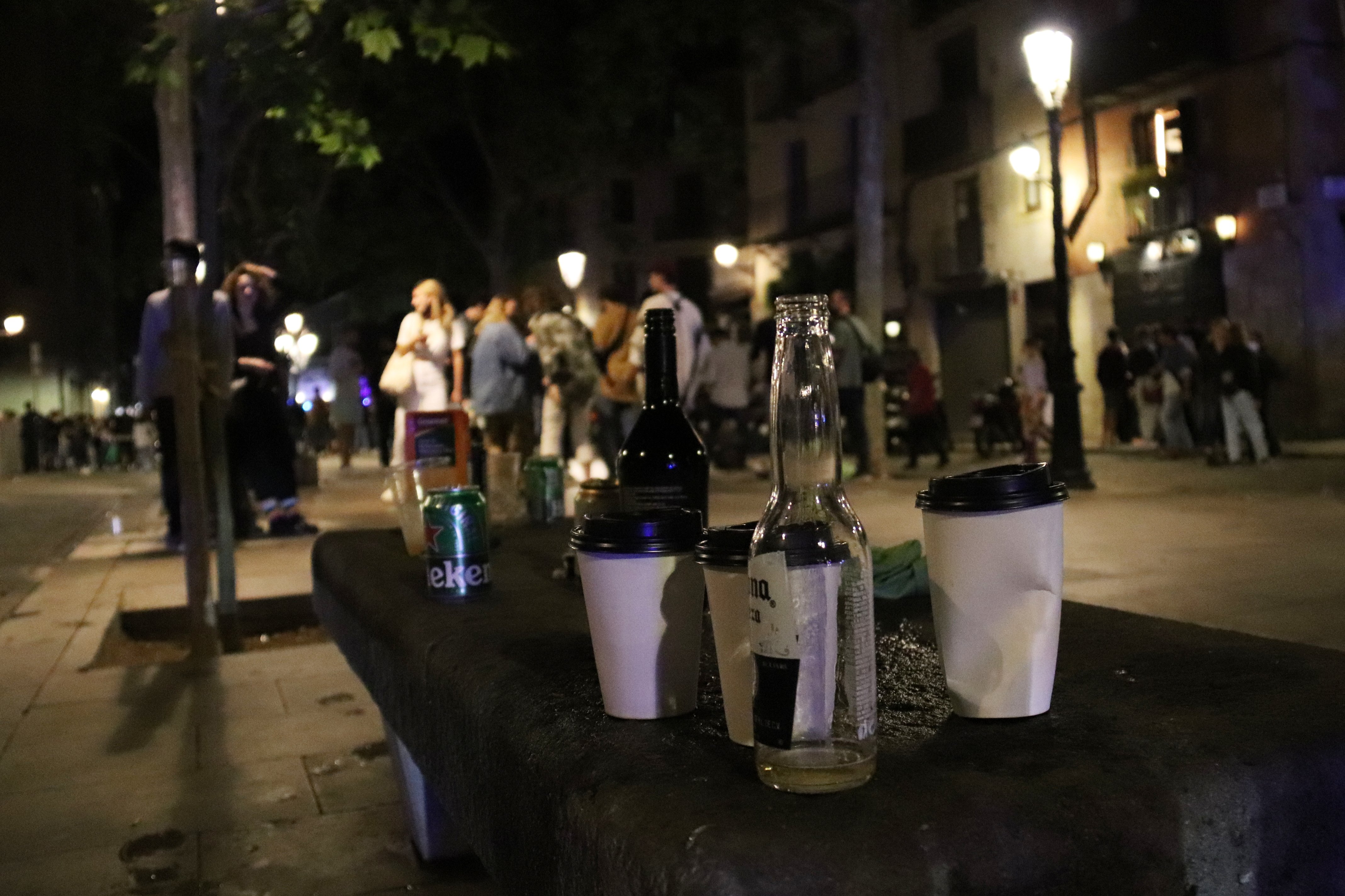 Los "botellones" no frenan: casi 5.000 desalojados en Barcelona en una noche