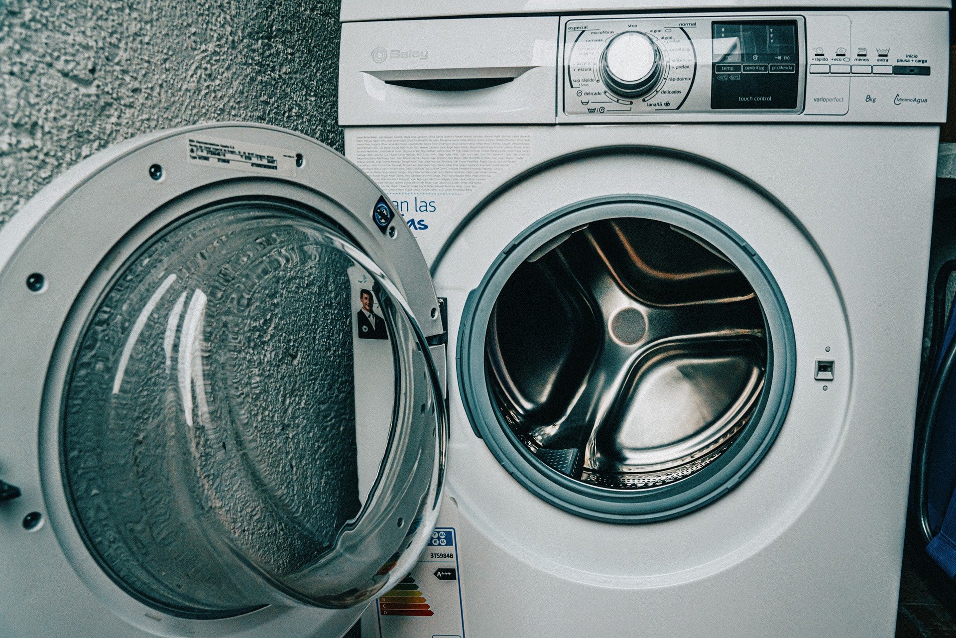 Poner la lavadora por la noche puede acabar con una demanda del vecino