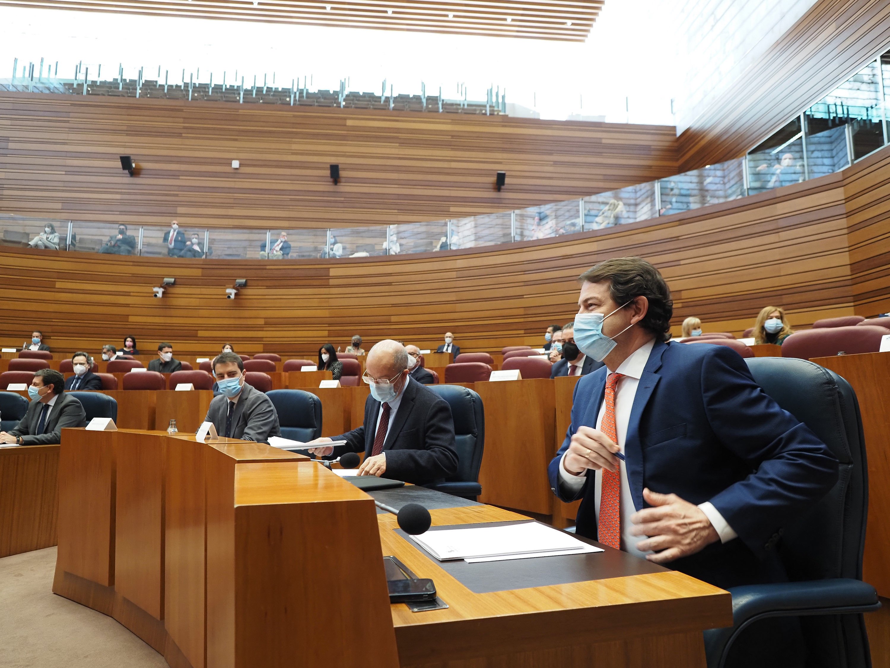 Castilla y León, el primer parlamento autonómico que vota contra los indultos