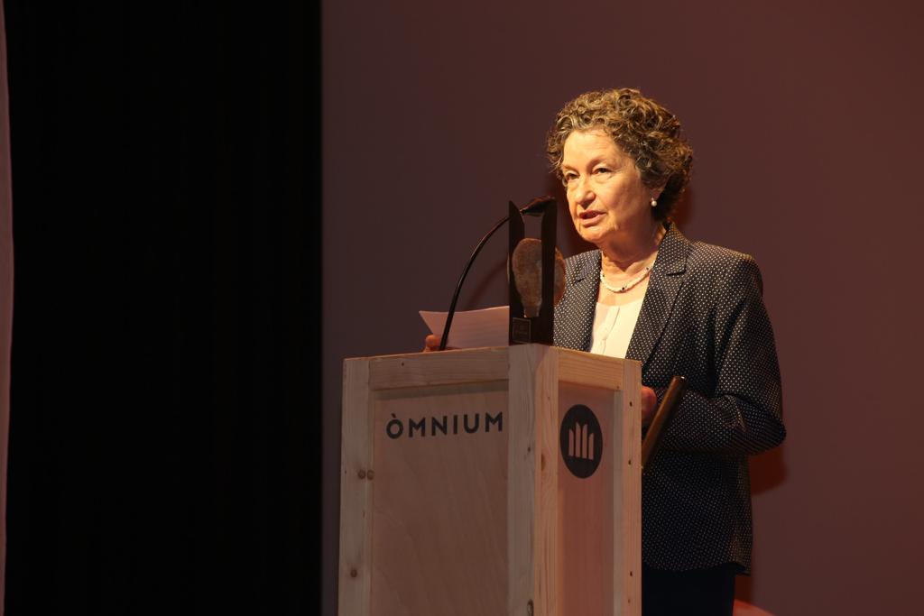 Maria Barbal recibe el Premi d'Honor de les Lletres Catalanes/Òmnium