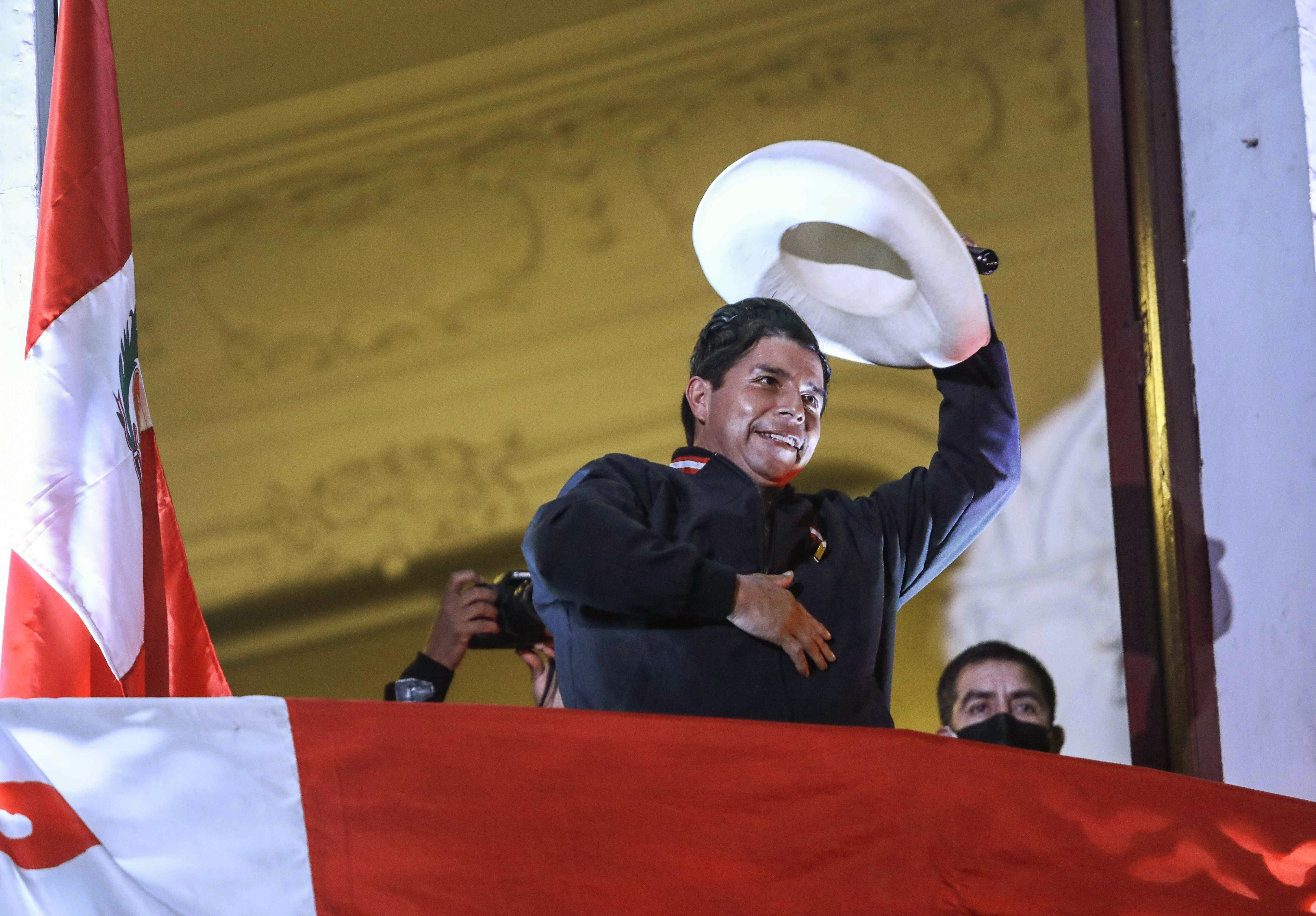 Batalla legal entre Castillo i Fujimori pels resultats de les eleccions del Perú